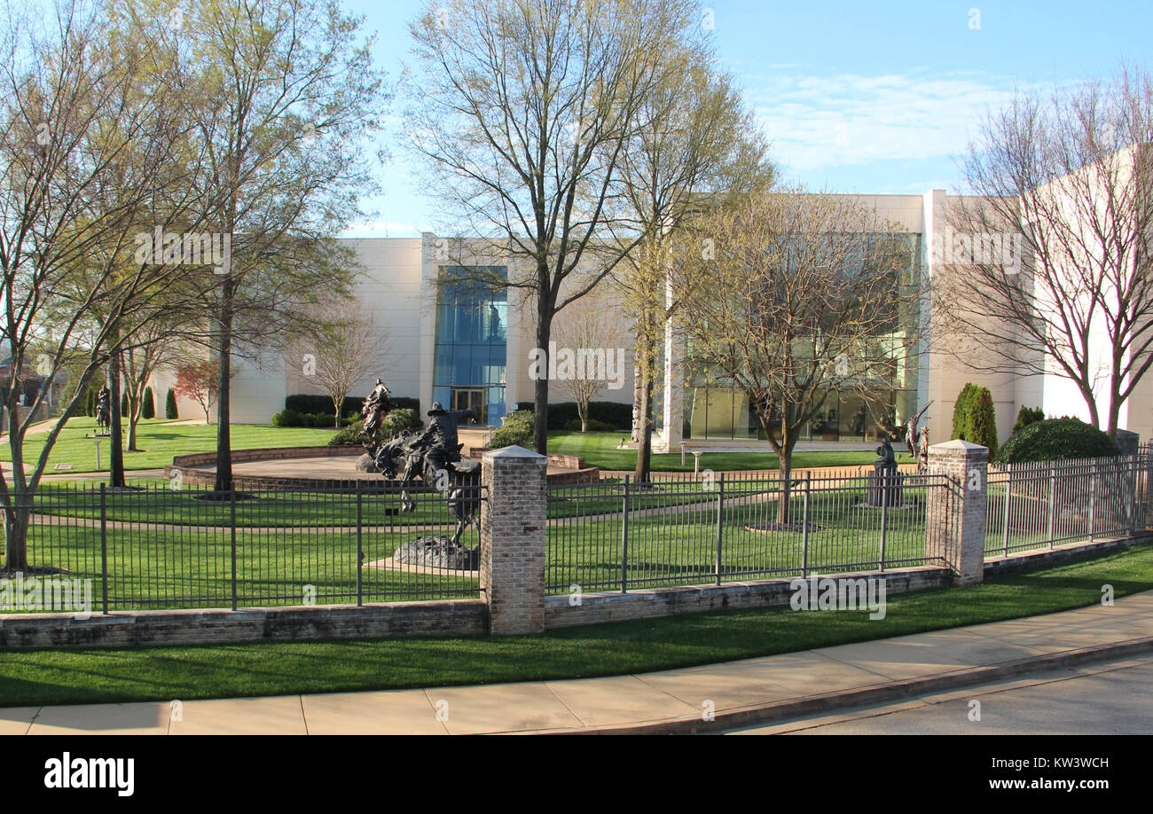 Das Booth Western Art Museum in Georgia, USA, ist ein Museum, das sich der westlichen Kunst widmet und Sammlungen und Ausstellungen über die Geschichte und Kultur des amerikanischen Westens zeigt. Stockfoto