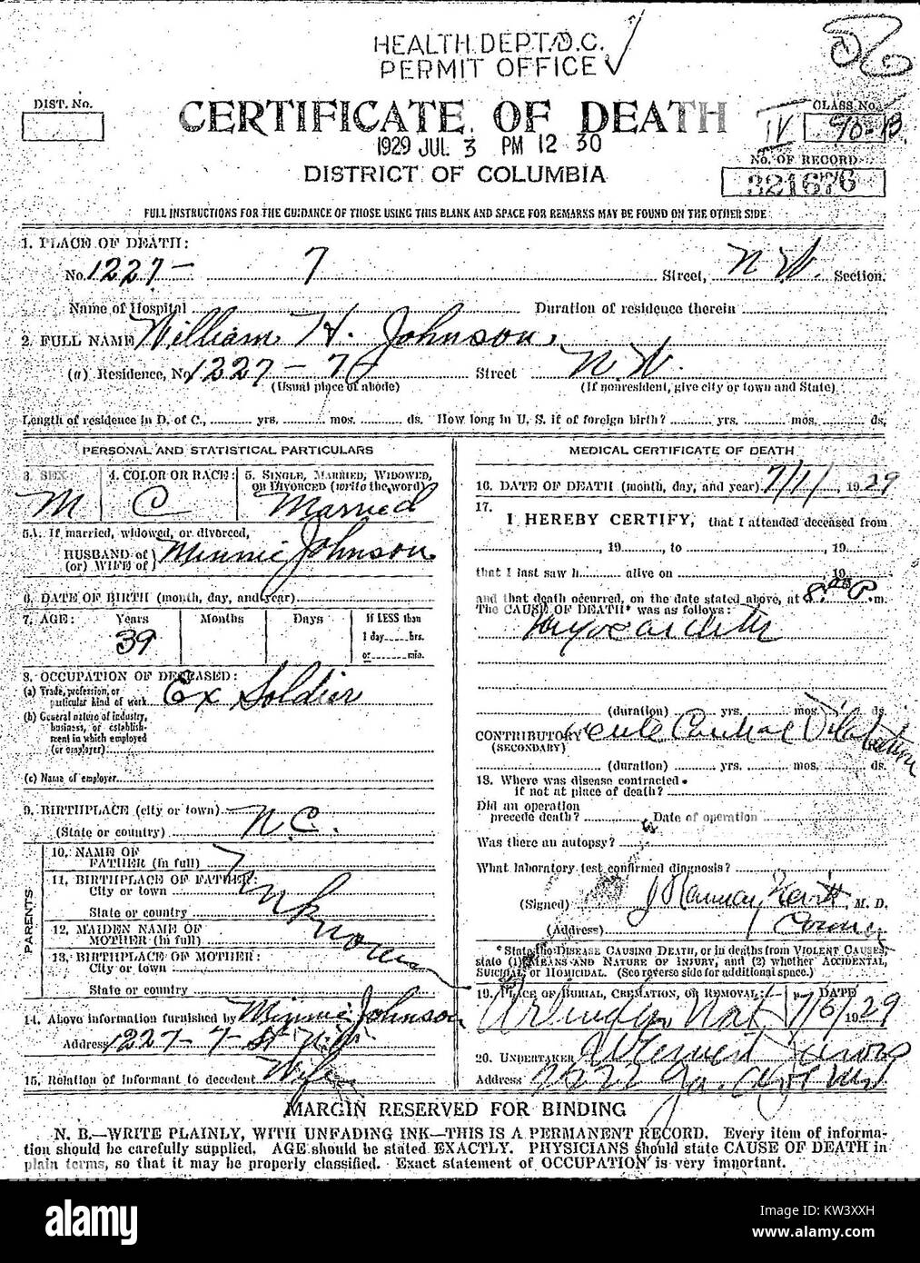 Dies ist die Totenurkunde von William Henry Johnson, einem bedeutenden Individuum, dessen Leben und Tod in historischen Aufzeichnungen dokumentiert sind und wichtige biografische Details liefern. Stockfoto