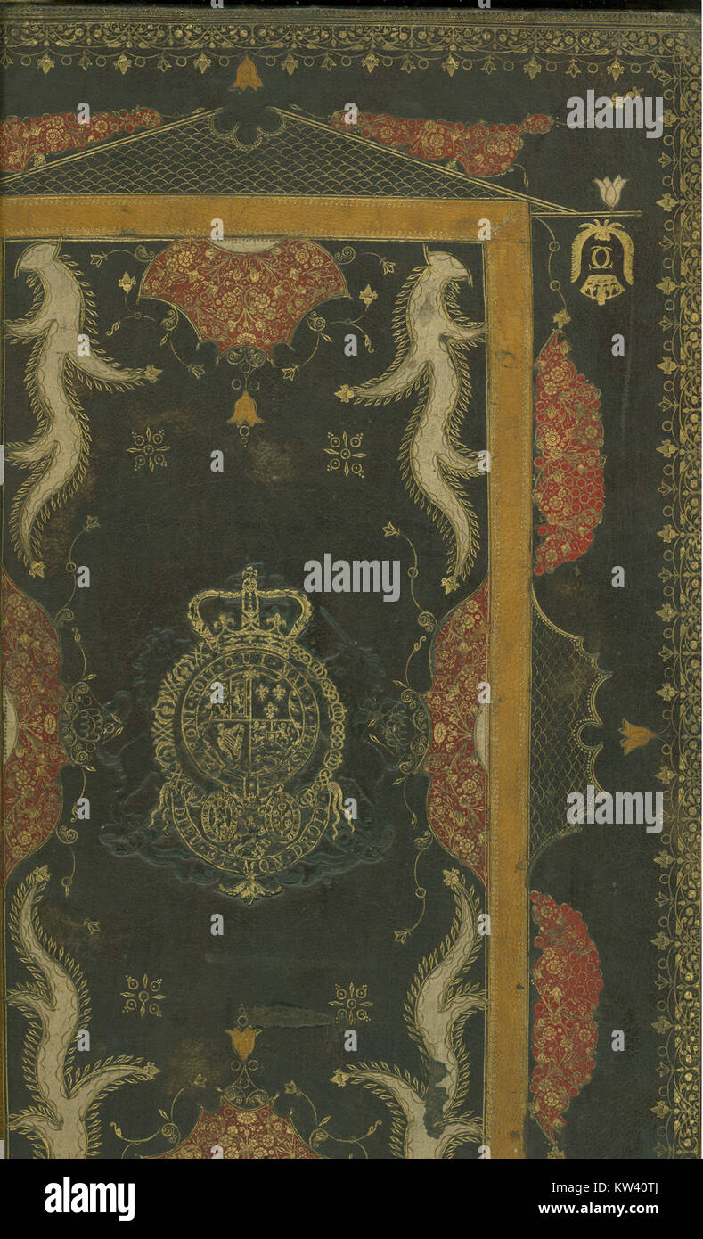 Dieser aus dem 17. Jahrhundert stammende Einband des Buches of Common Prayer ist mit einem schwarzen Ziegenlederbezug mit goldenen Elementen und Onlay-Dekorationen versehen. Das obere Cover zeigt Wappendesigns, die die historische Bedeutung des Buches und königliche Assoziationen widerspiegeln. Stockfoto