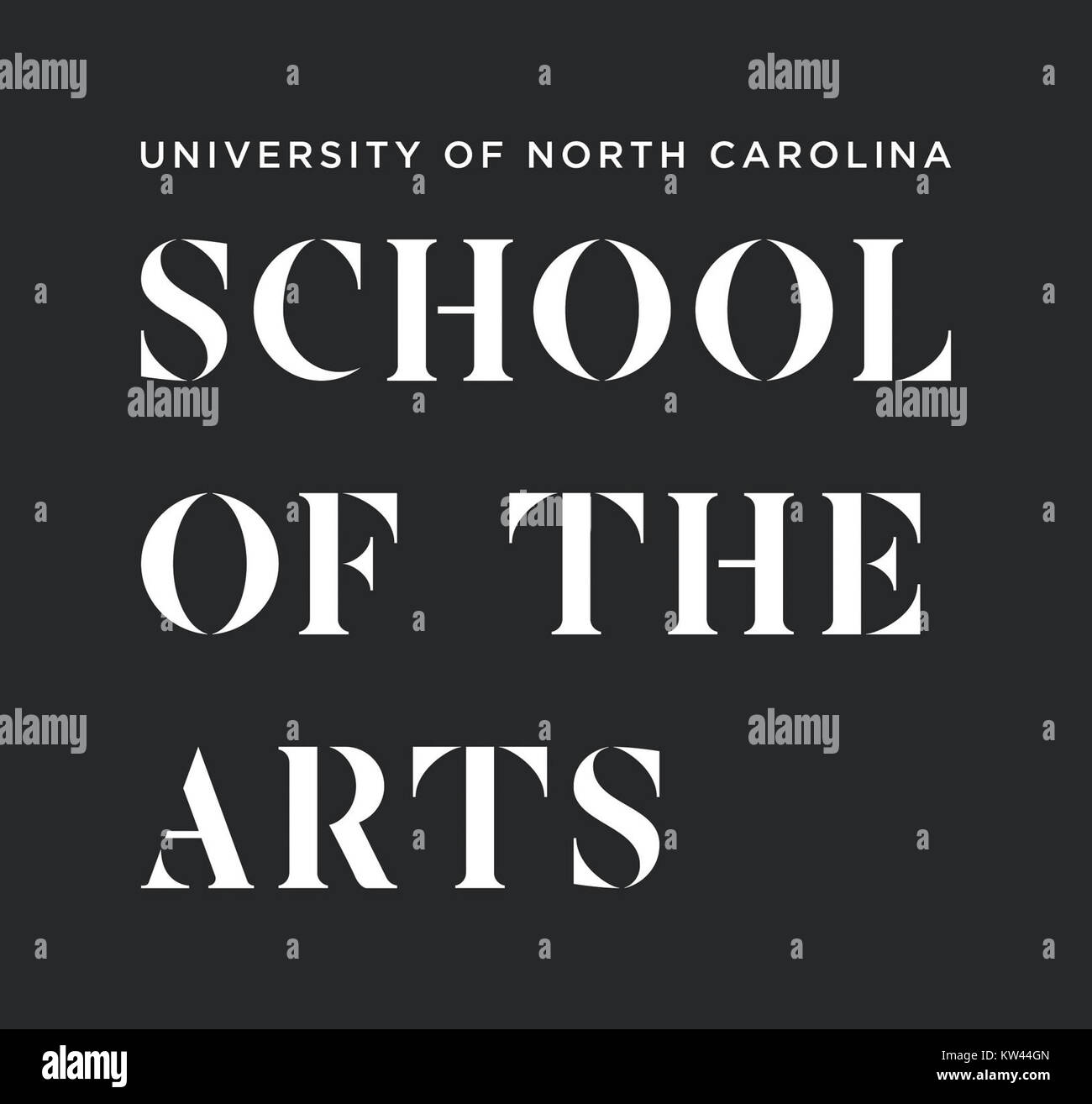 Das gestapelte Logo der University of North Carolina School of the Arts repräsentiert die visuelle Identität und Markenelemente. Stockfoto
