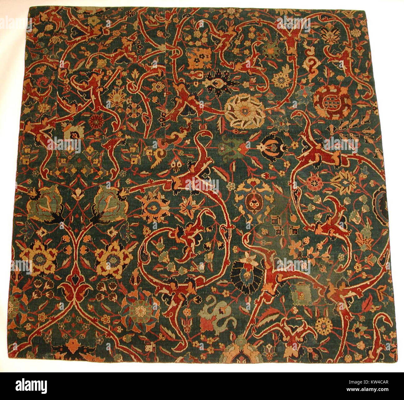 Blau Masse Teppich Fragment mit Scrollen Floral Vines MET wb 1970.302.5b Stockfoto