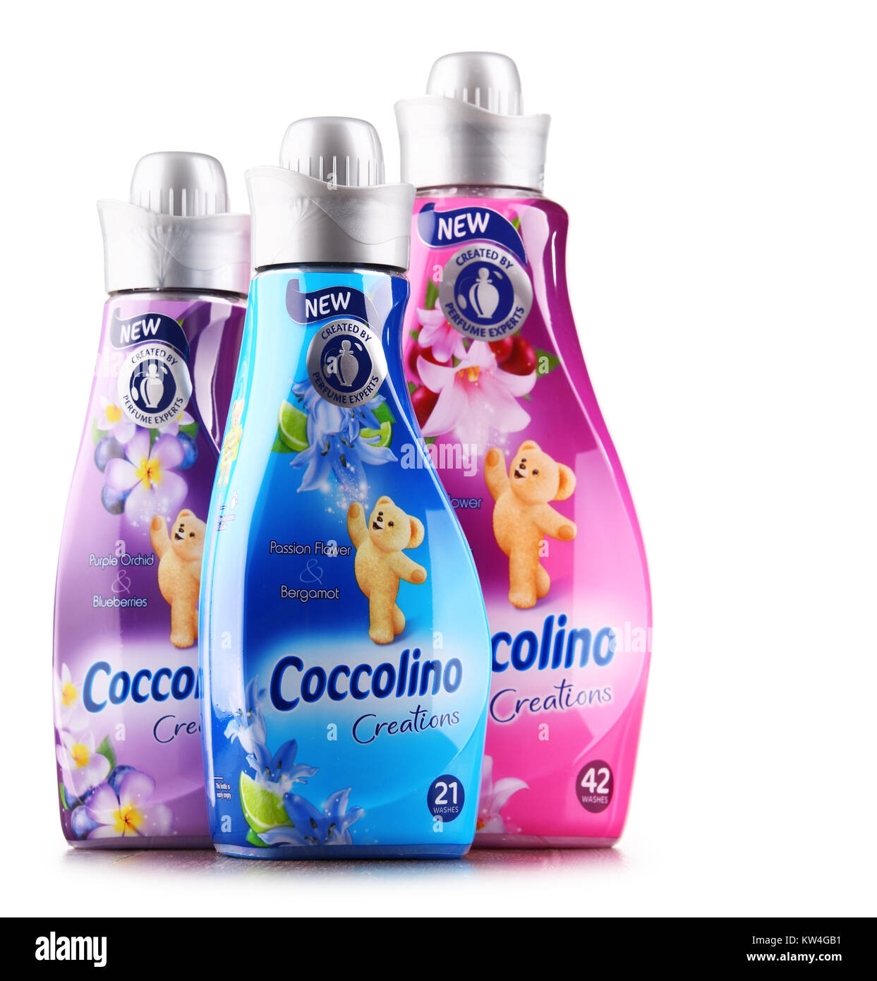 POZNAN, Polen - 14.12.2017: Flaschen von flüssigen Coccolino Weichspüler von Unilever, einem britisch-niederländischen transnationale Konsumgüter Company gehört. Stockfoto