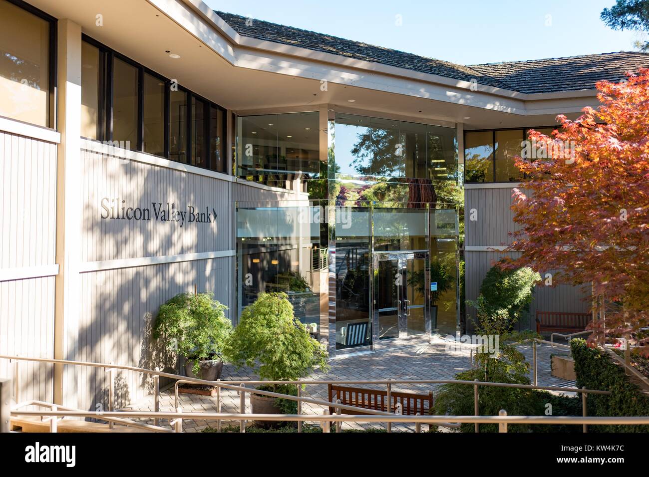 Hauptsitz der High-tech-Commercial Bank Silicon Valley Bank, auf Sand Hill Road im Silicon Valley Stadt Menlo Park, Kalifornien, 25. August 2016. Stockfoto