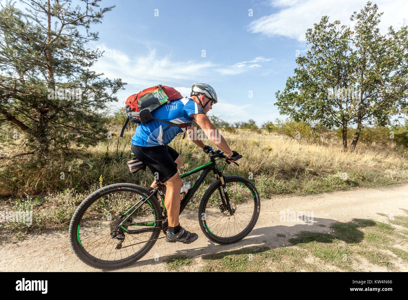 Podyjí Nationalpark Wandertour, Biker auf Weinwegen, Tschechische Republik Radfahren Landschaft Stockfoto