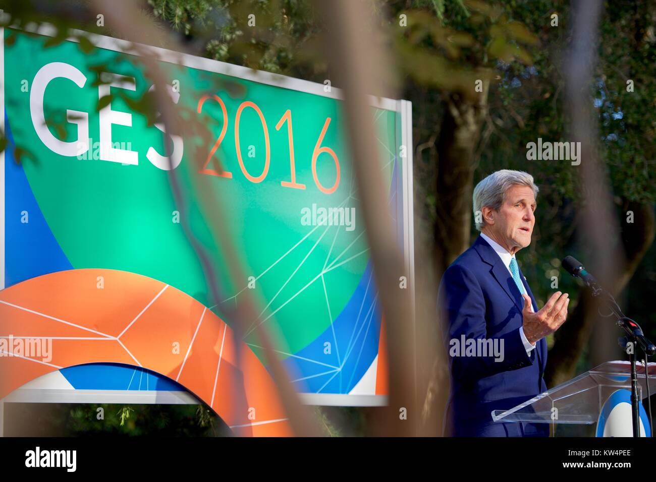US-Außenminister John Kerry die Begrüßung bei der Global Entrepreneurship Summit, Palo Alto, Kalifornien, 22. Juni 2016. Mit freundlicher Genehmigung des US-Staates. Stockfoto