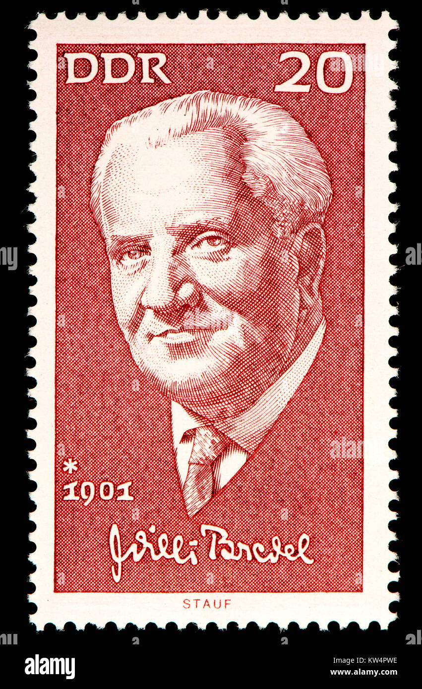 Ddr (DDR) Briefmarke (1971): Willi Bredel (1901-1964), deutscher Schriftsteller und Präsident der Akademie der Künste der DDR, Pionier der Sozialistischen...... Stockfoto