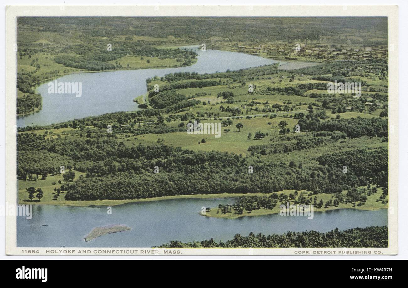 Luftaufnahme der üppigen Landschaft mit Connecticut River, Holyoke, Massachusetts, USA, 1914. Von der New York Public Library. () Stockfoto