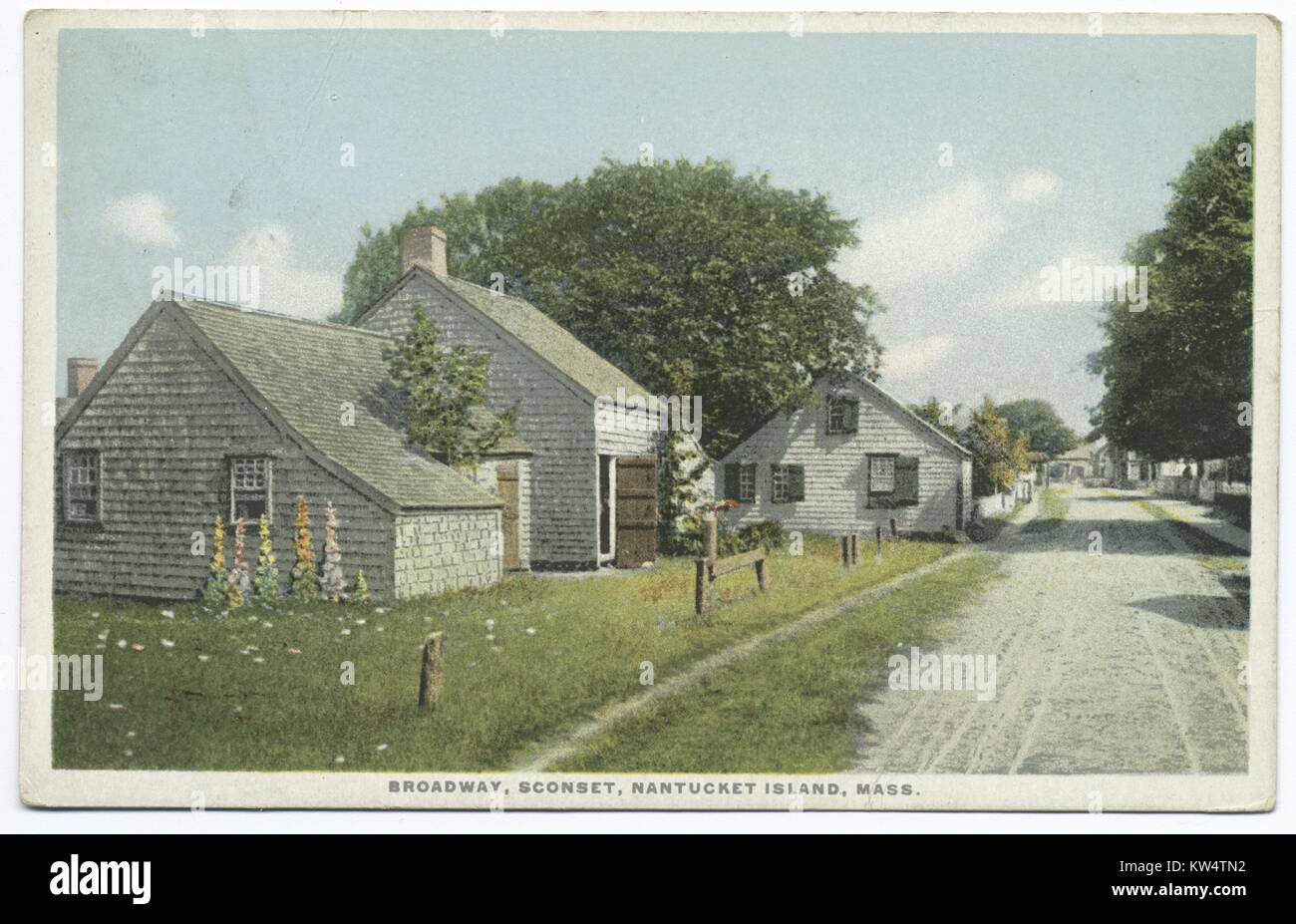 Postkarte von Häusern entlang des Broadway in Siasconset, Nantucket Island, Massachusetts, 1914. Von der New York Public Library. Stockfoto