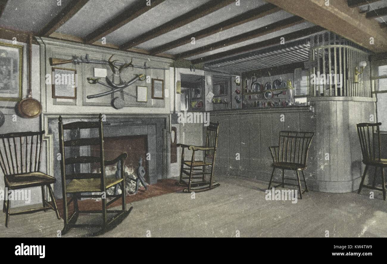 Postkarte von der Bar am Longfellow's Wayside Inn, South Sudbury, Massachusetts, 1914. Von der New York Public Library. Stockfoto