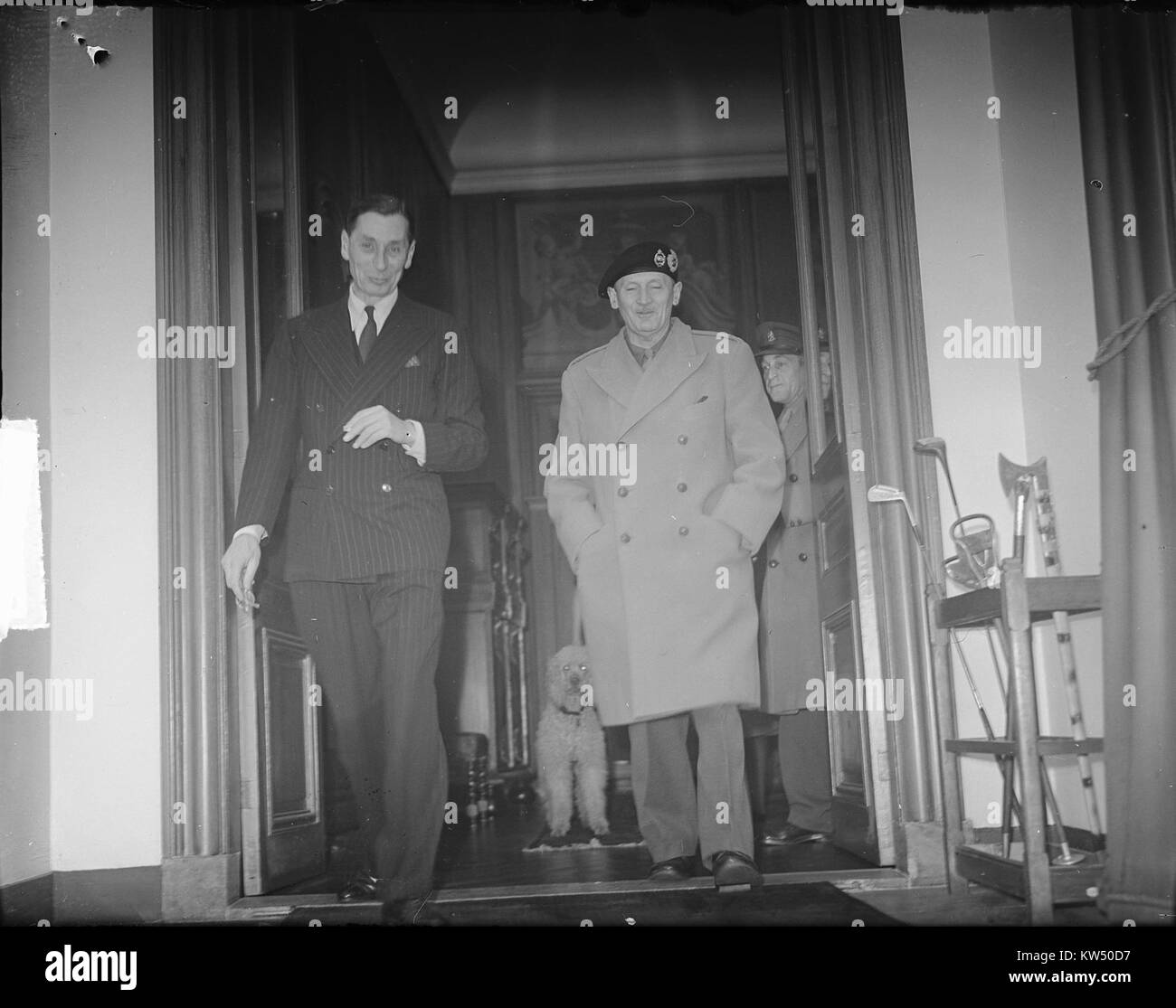 Ein Besuch von General Montgomery, fotografiert während eines bedeutenden historischen Moments. Stockfoto