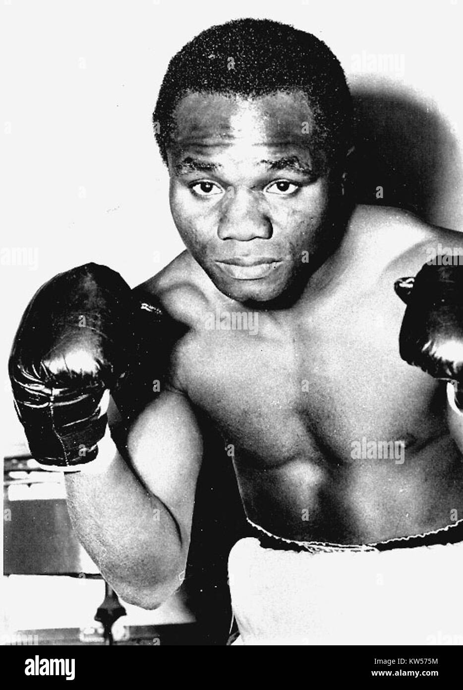 Hogan Bassey war ein nigerianischer Profiboxer, der für seinen Erfolg in der Leichtgewichtsparte bekannt war. Seine Beiträge zum Boxen sind Teil der Sportgeschichte von Nigeriaâ. Stockfoto