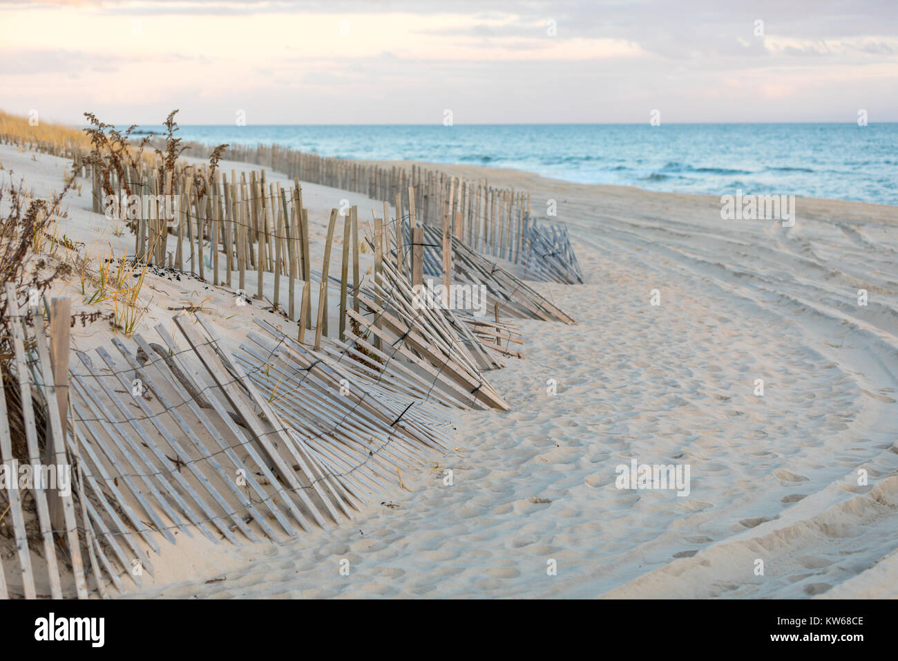Atlantik Strand mit Blick auf das Meer im Hintergrund Stockfoto