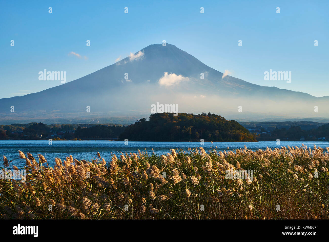 Japan, Honshu, Shizuoka, Fujiyoshida, Kawaguchiko See und den Mount
