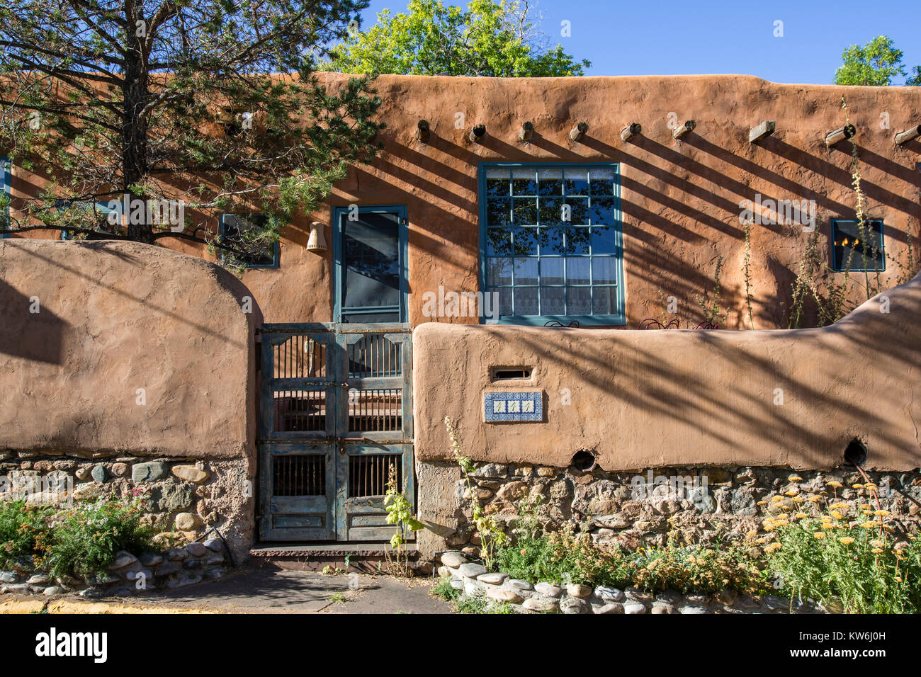 Canyon Road adobe Häuser, Santa Fe, New Mexico Stockfoto