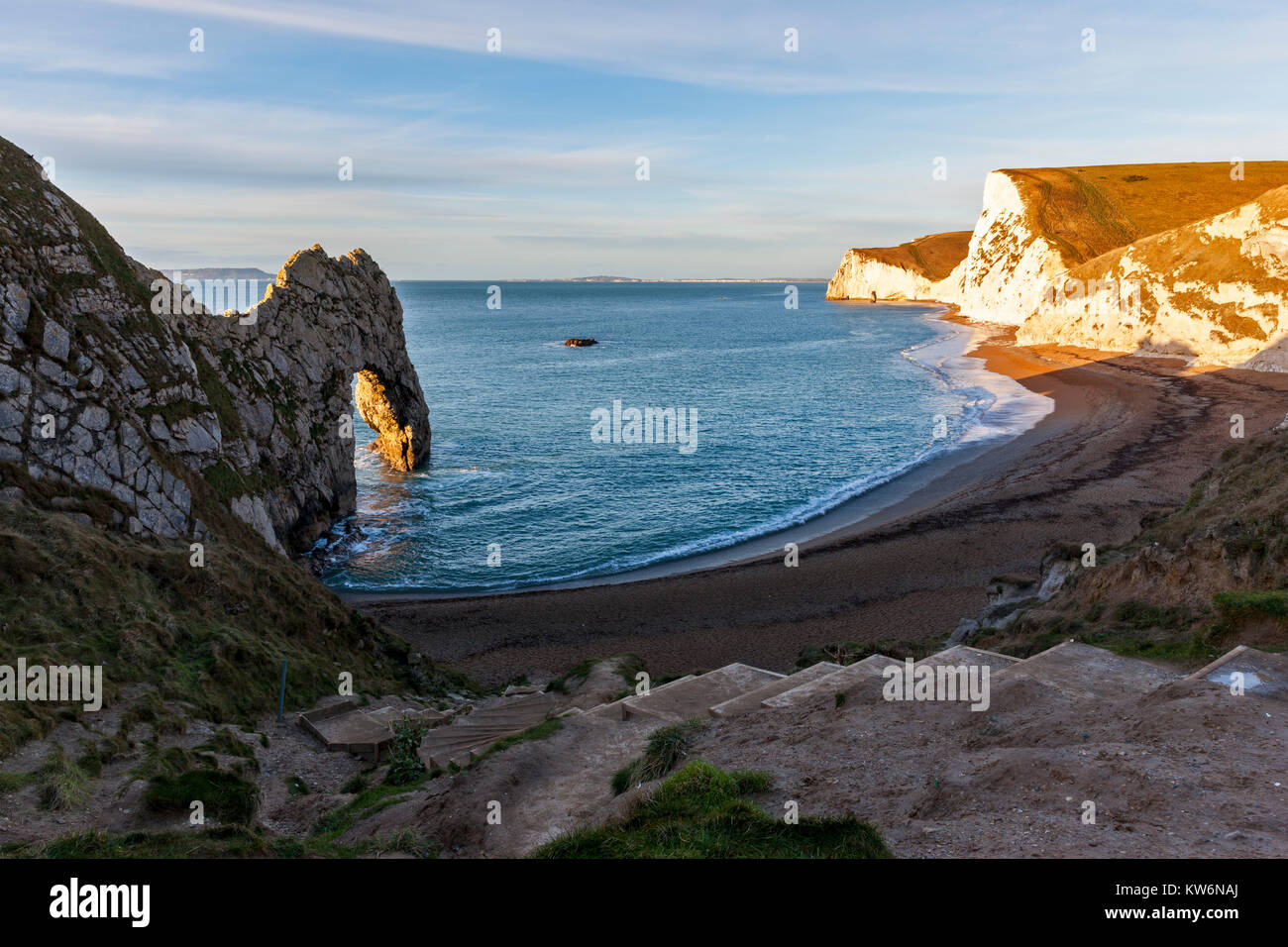 Ein Winter Sun Rise at Durdle Door. Stockfoto