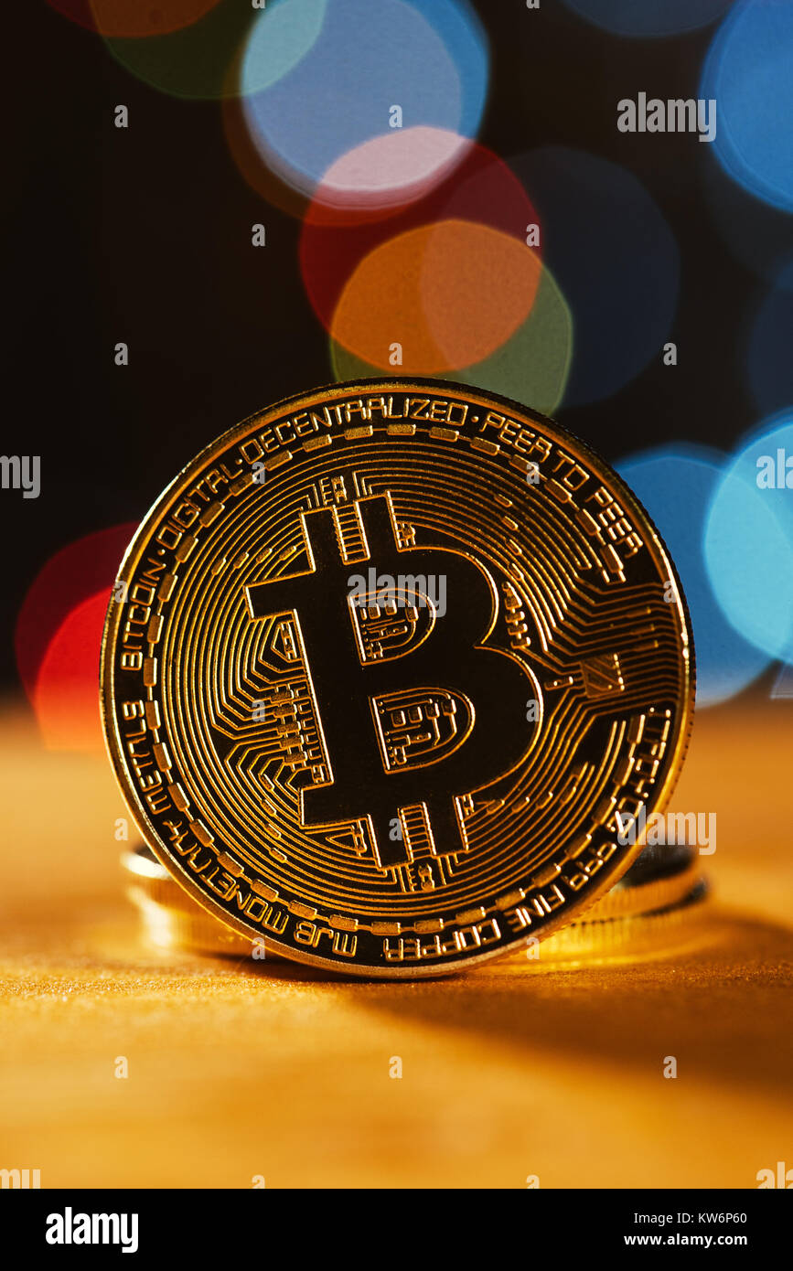 Bitcoin BTC cryptocurrency. BTC goldene Münze als Symbol der elektronischen virtuelles Geld für Internet Banking und das internationale Netzwerk der Zahlung Stockfoto