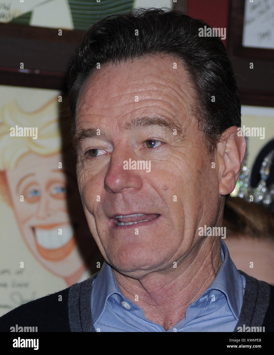 NEW YORK, NY - 07 April: Bryan Cranston nimmt an US-Senator Charles E. Schumer kündigt seine Kampagne Broadway und Live Theater Produktionen eine wichtige Steuervorteile, die Investitionen fördert und die Schaffung von Arbeitsplätzen Stichleitung mit Sardi ist am 7. April 2014 in New York City People: Bryan Cranston zu geben Stockfoto