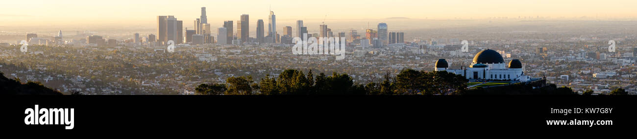 Die Gebäude und Architektur der Innenstadt von Los Angeles Kalifornien bei Sonnenaufgang Stockfoto