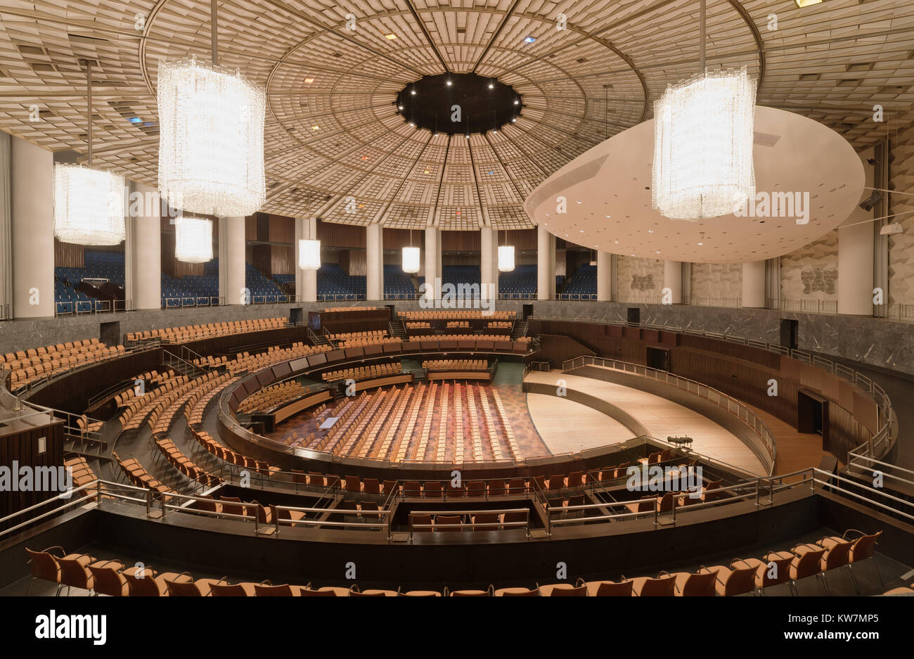 HCC Kongresscentrum Hannover Kuppelsaal Stockfotografie - Alamy