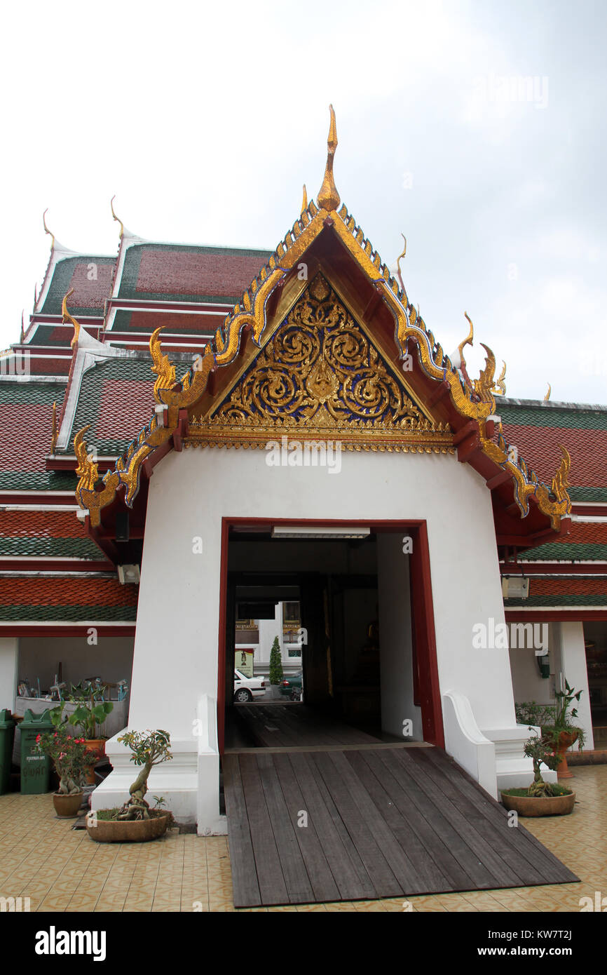 Eingang des Wat Saket Ratcha Wora Maha Wihan, Bangkok, Thailand Stockfoto