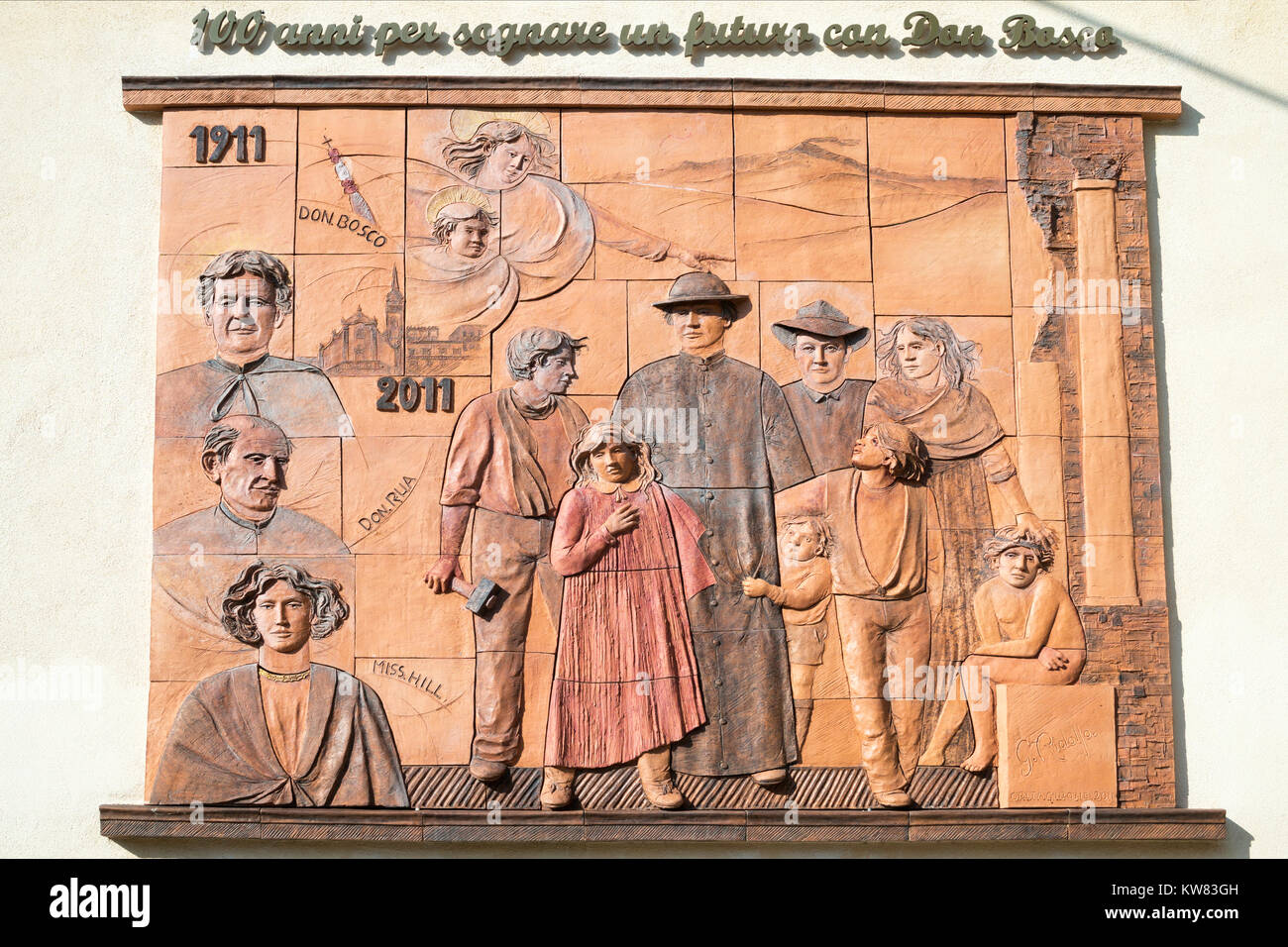 Gedenktafel zur Erinnerung an 100 Jahre St. Johannes Bosco, Don Bosco, Taormina, Sizilien, Europa Stockfoto