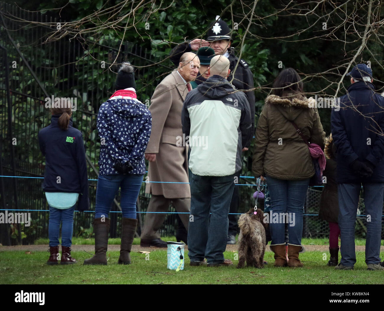 Sandringham, Norfolk, Großbritannien. 31. Dezember, 2017. Prinz Philip, Herzog von Edinburgh, und Princess Royal (Prinzessin Anne), nimmt an der St. Maria Magdalena Kirche Sonntag Morgen Service, Silvester, in Sandringham, Norfolk, am 31. Dezember 2017. Credit: Paul Marriott/Alamy leben Nachrichten Stockfoto