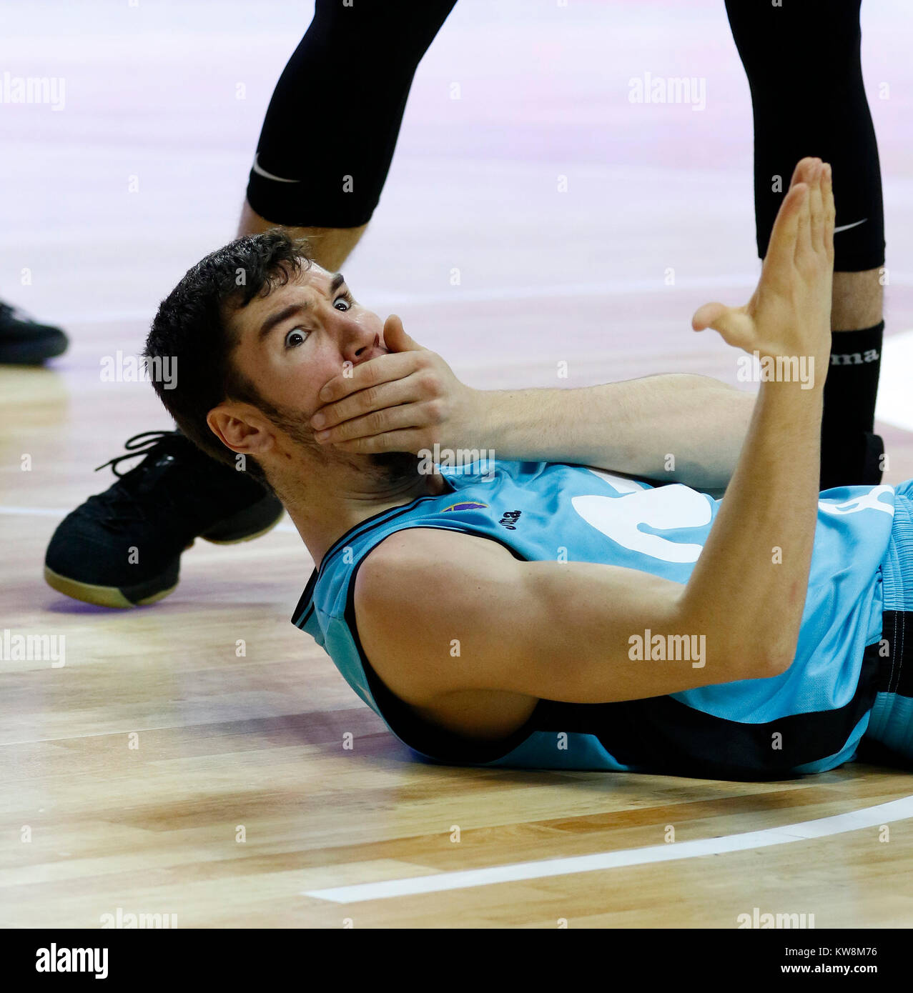 Während des Spiels zwischen Real Madrid und Estudiantes der Endesa League, an der WiZink Zentrum in Madrid gespielt am Samstag, den 31. Dezember 2017. Credit: Gtres Información más Comuniación auf Linie, S.L./Alamy leben Nachrichten Stockfoto