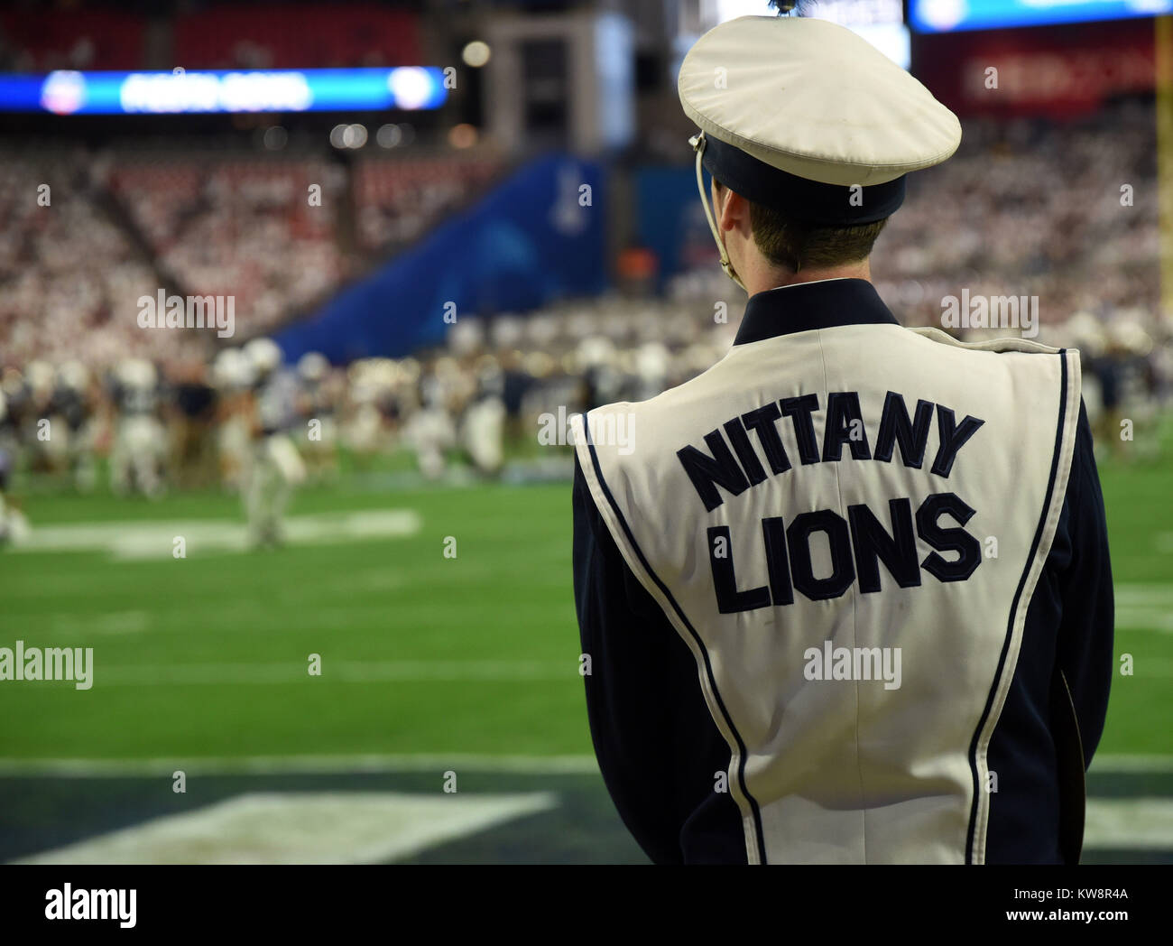 Glendale, AZ, USA. 30 Dez, 2017. Ein Bandmitglied von Penn State während der Playstation Fiesta Bowl college NCAA Football Spiel zwischen den Washington Schlittenhunde und die Penn State Nittany Lions an der Universität von Phoenix Stadium in Glendale, AZ. John Green/CSM/Alamy leben Nachrichten Stockfoto