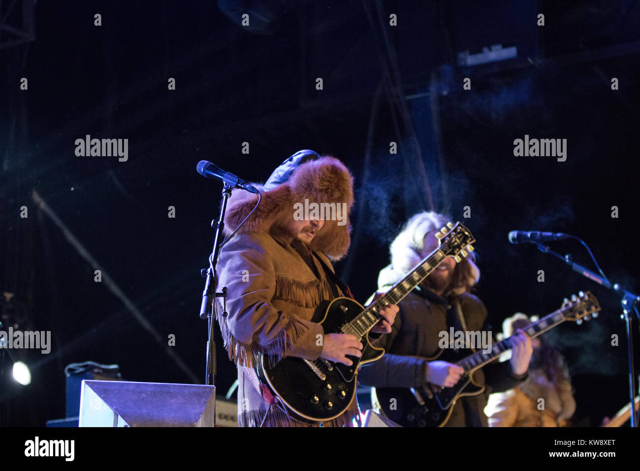 Brampton, Kanada. 31 Dez, 2017. Die Schafe Hunde Schlagzeile Silvester in Brampton. Die Schafe Hunde spielen ein tolles Set. Quelle: VNR Fotografie/Alamy leben Nachrichten Stockfoto