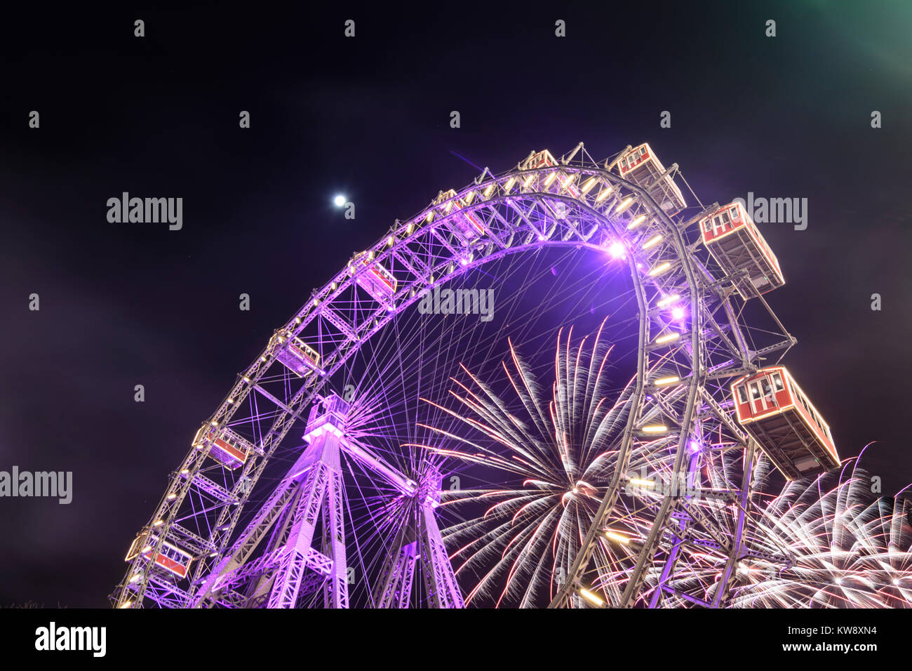 Wien, Wien. 1 Jan, 2018. Silvester (das Neue Jahr Silvester) Feuerwerk