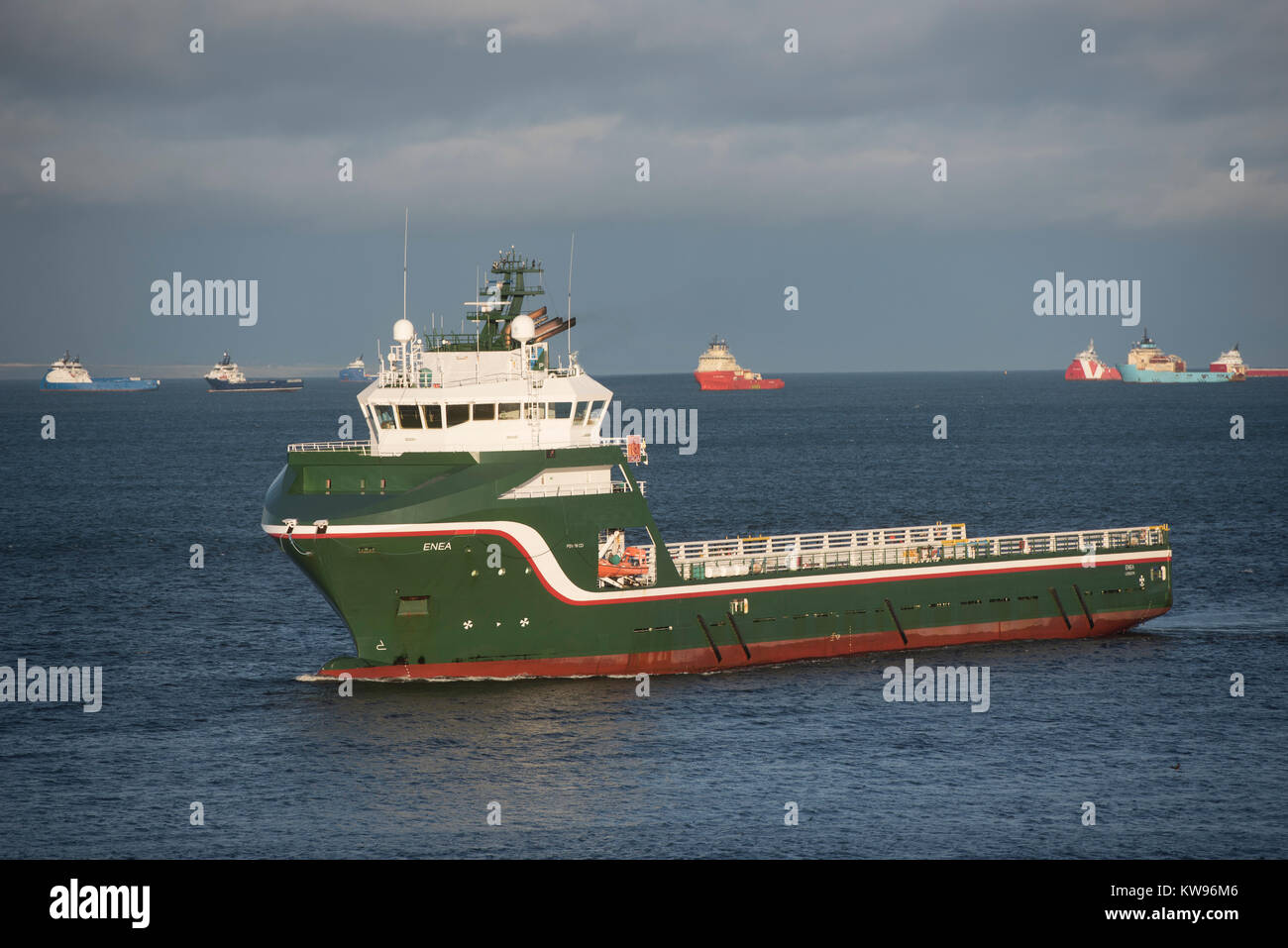 Erna Offshore Fracht Supply Vessel in Richtung Aberdeen Hafen und Docks für Lieferungen. Stockfoto