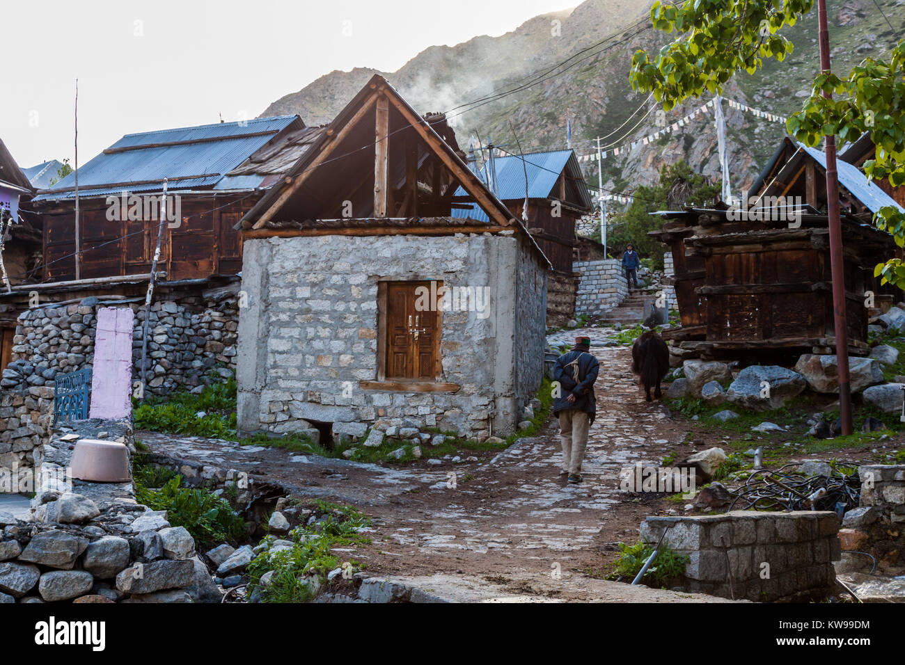 Landschaften um Chitkul Dorf aus dem Road Trip von Spiti Valley, Himachal Pradesh, Indien. Stockfoto
