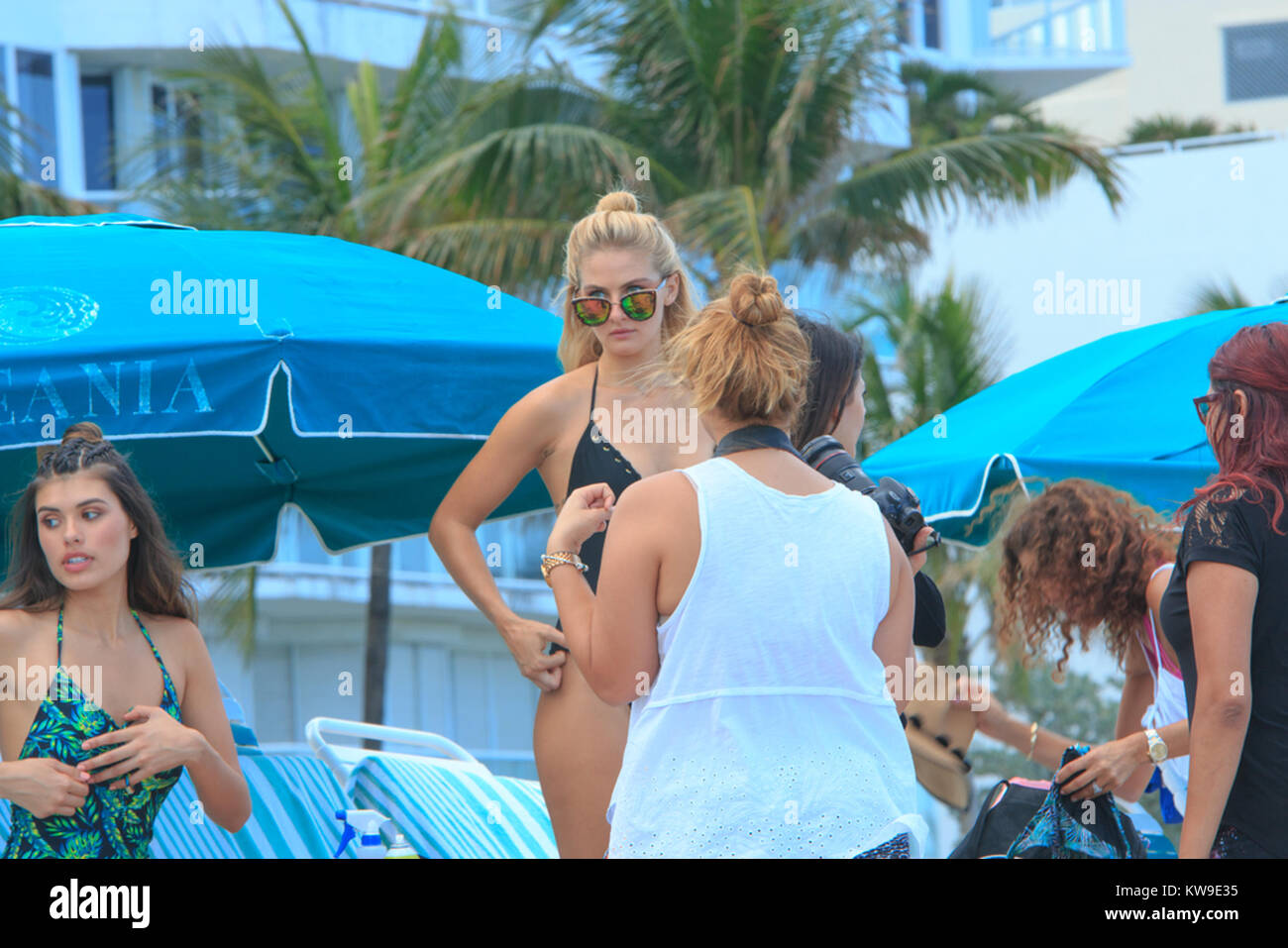 MIAMI BEACH, FL - Juni 17: (exklusive Deckung) Miami Modell, das sagt immer NEIN zu "Schritthalten mit der Kardashians' bad boy Scott Abneigung Selena Weber bei Cabana Del Sol Fotoshooting am 17. Juni 2017 in Miami Beach, Florida. Personen: Selena Weber Stockfoto