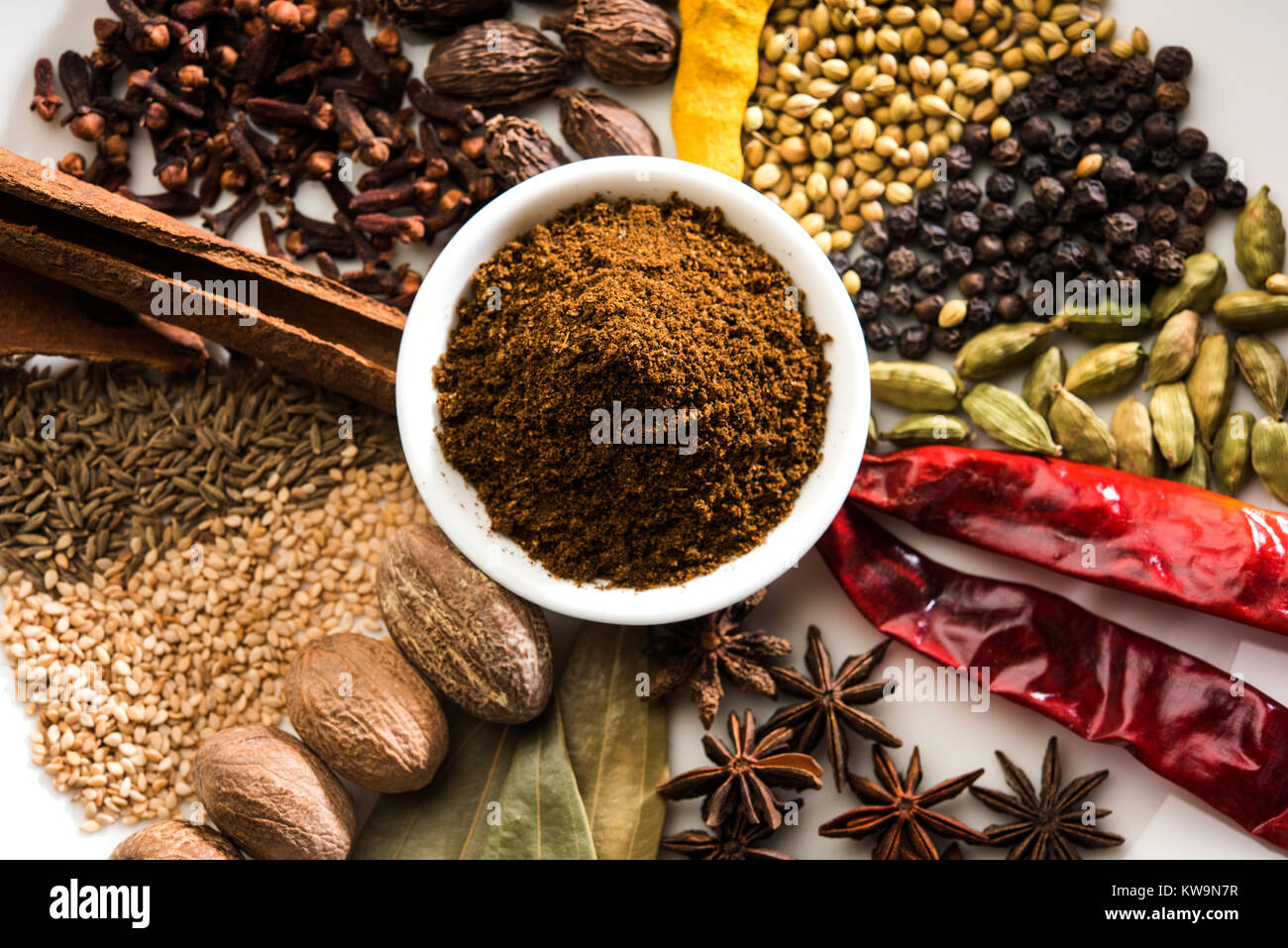 Ground garam masala spice blend Fotos und Bildmaterial in hoher