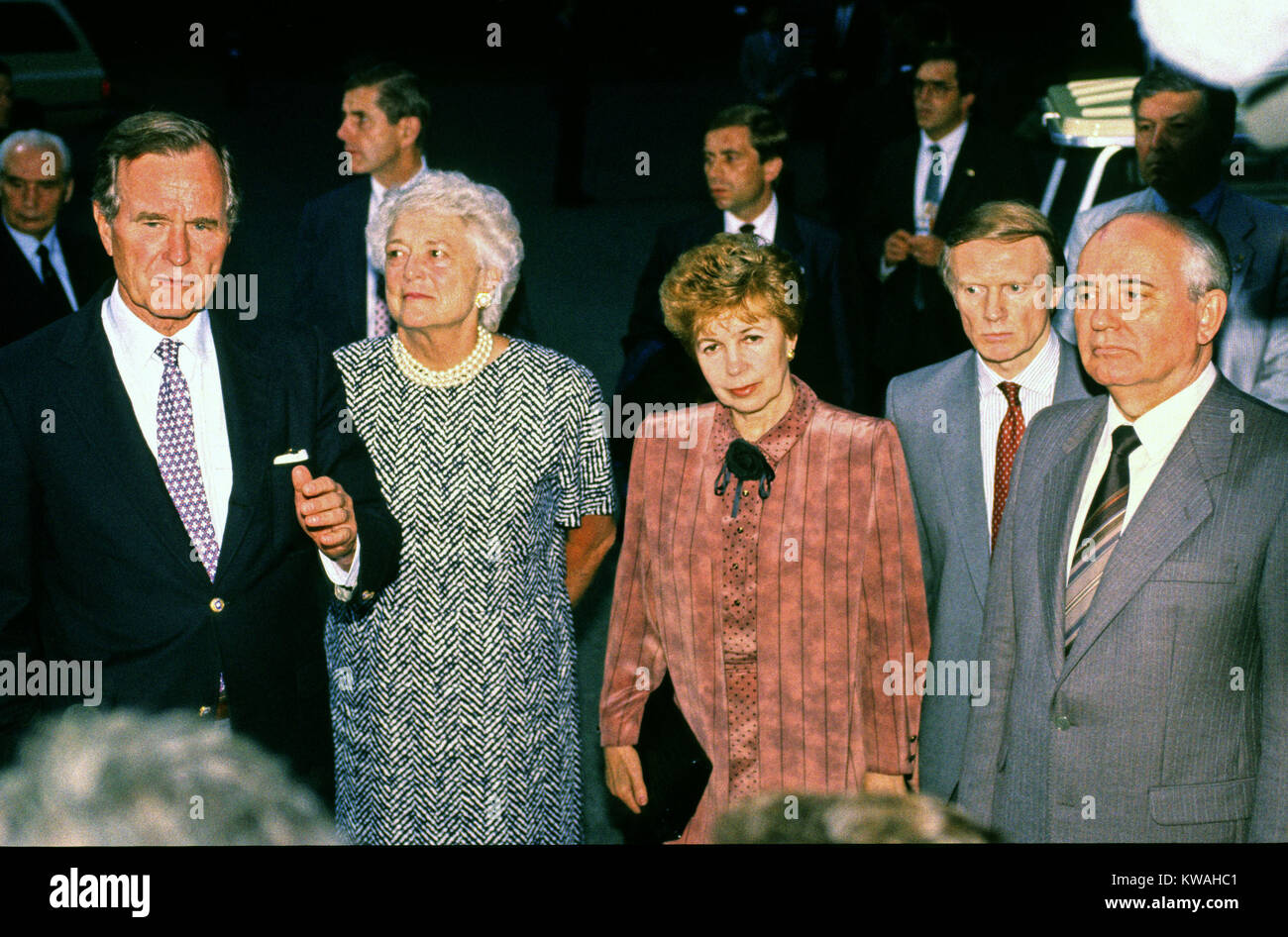 Mikhail and raisa gorbachev Fotos und Bildmaterial in hoher Auflösung