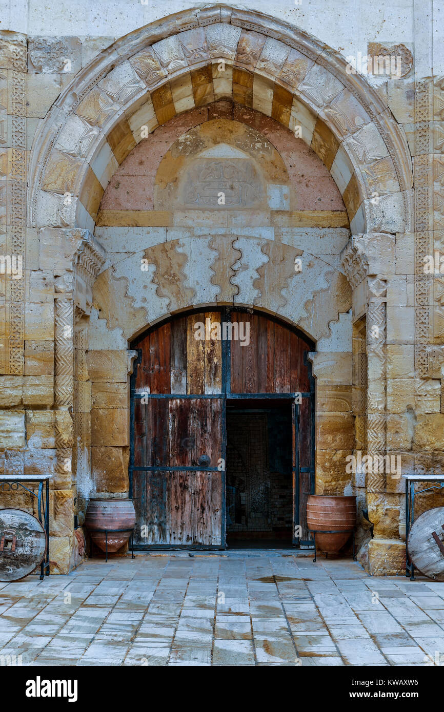 Tür, Sarihan Karawanserei, Avanos, Kappadokien, Türkei Stockfoto