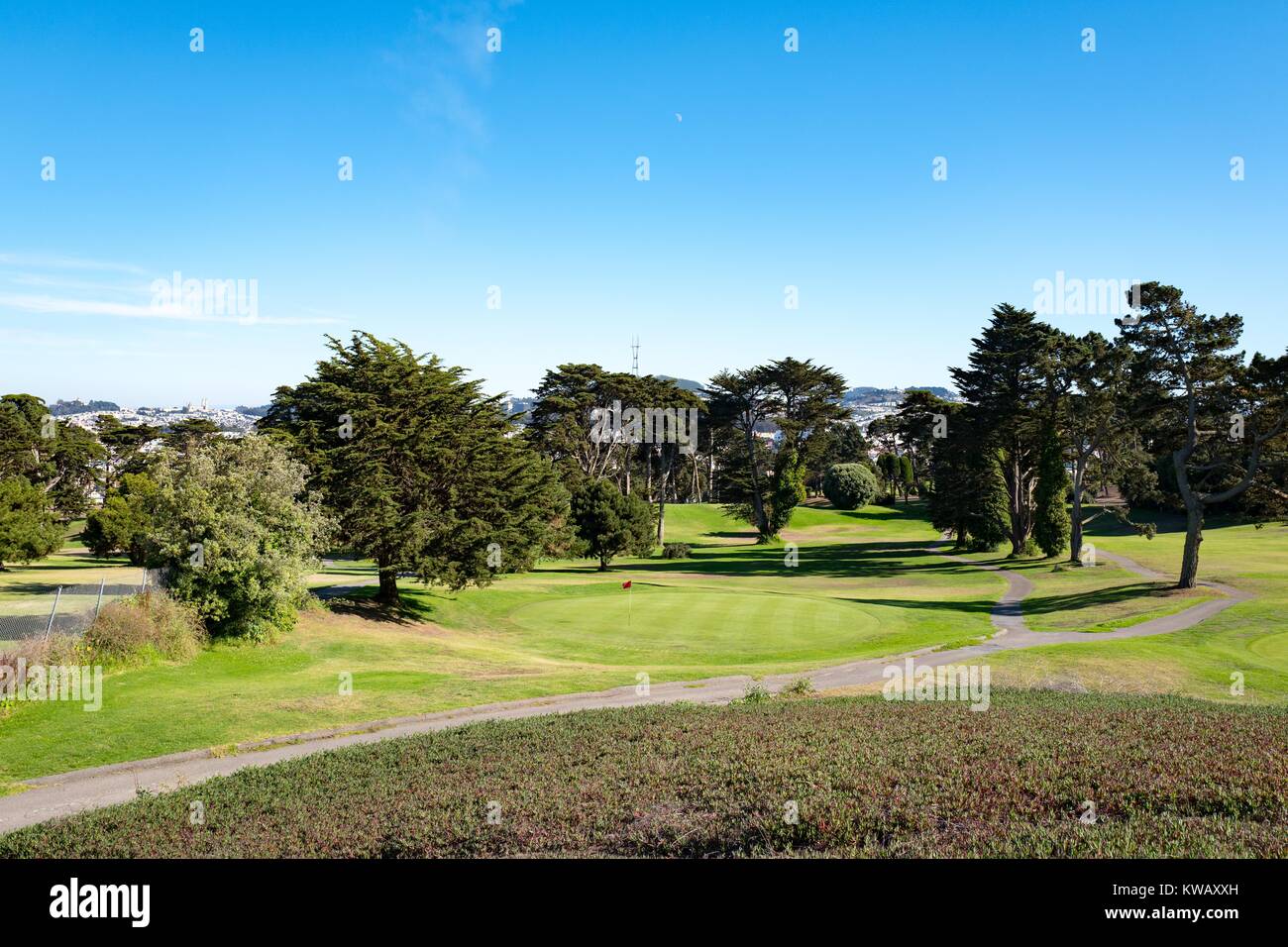 Ein Teil der Lincoln Park Golf Course, die die Legion von Ehre Art Museum in San Francisco, Kalifornien, 8. Oktober 2016 umgibt. Stockfoto