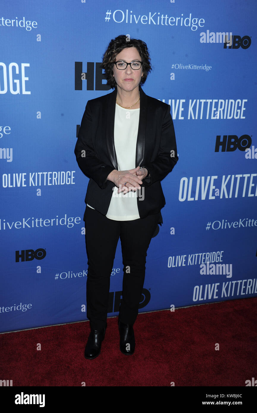 NEW YORK, NY - 27. Oktober: Lisa Cholodenko besucht die "Olive Kitteridge" New York Premiere an der SVA Theater am 27. Oktober 2014 in New York City People: Lisa Cholodenko Stockfoto