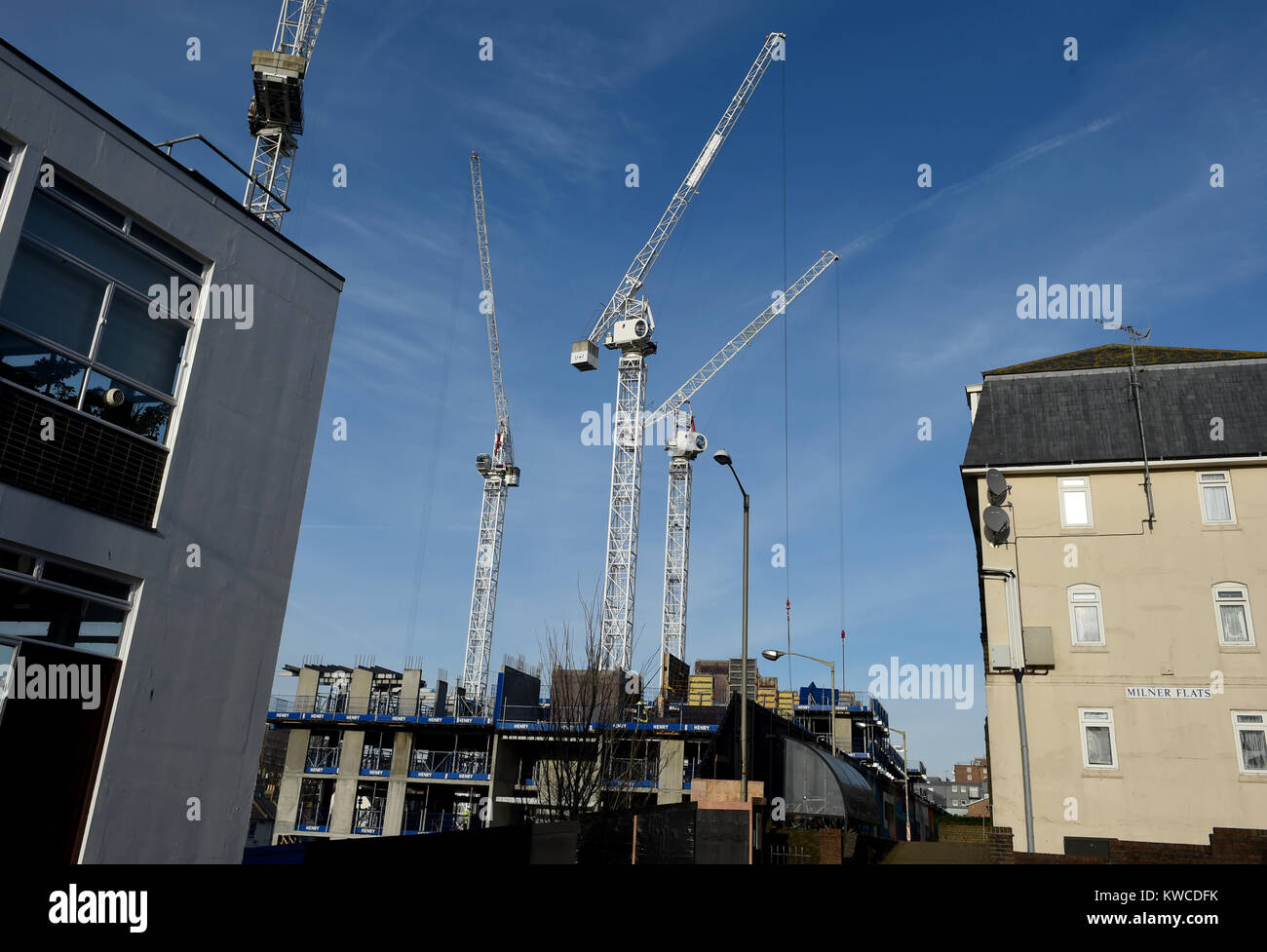 Der Zirkus Straße Entwicklung in Brighton, wie Krane Turm oberhalb der alten Markthalle Stockfoto