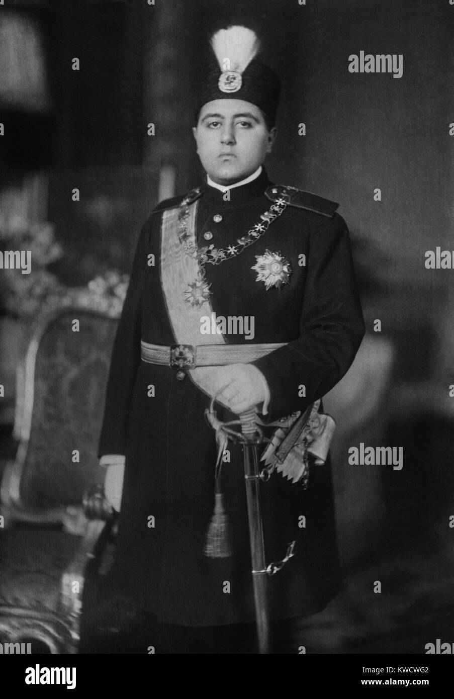Ahmad Schah Qajar, der letzte Schah des Iran Qajar Dynastie, die von 1796 bis 1925 regiert (BSLOC 2017 1 118) Stockfoto