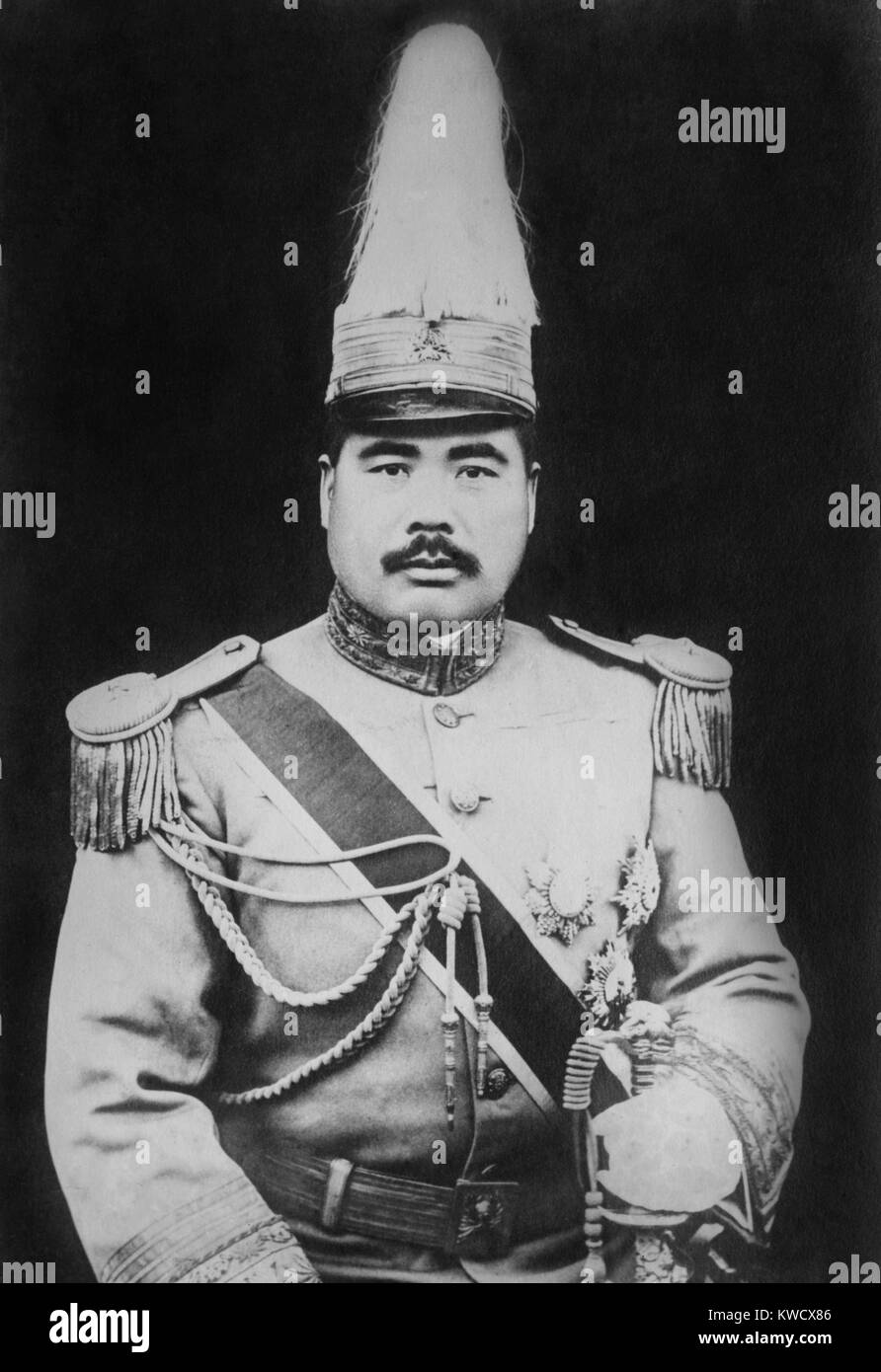 Feng Yuxiang, chinesischer General gegen die Qing-dynastie in der xinhai Revolution, 1911. Wie die stärksten Chinesischen Warlord, war er ein Verbündeter von Chiang von 1926-1930, aber nach dem zweiten Weltkrieg unterstützte er die Kommunistische Revolution (BSLOC 2017 2 73) Stockfoto