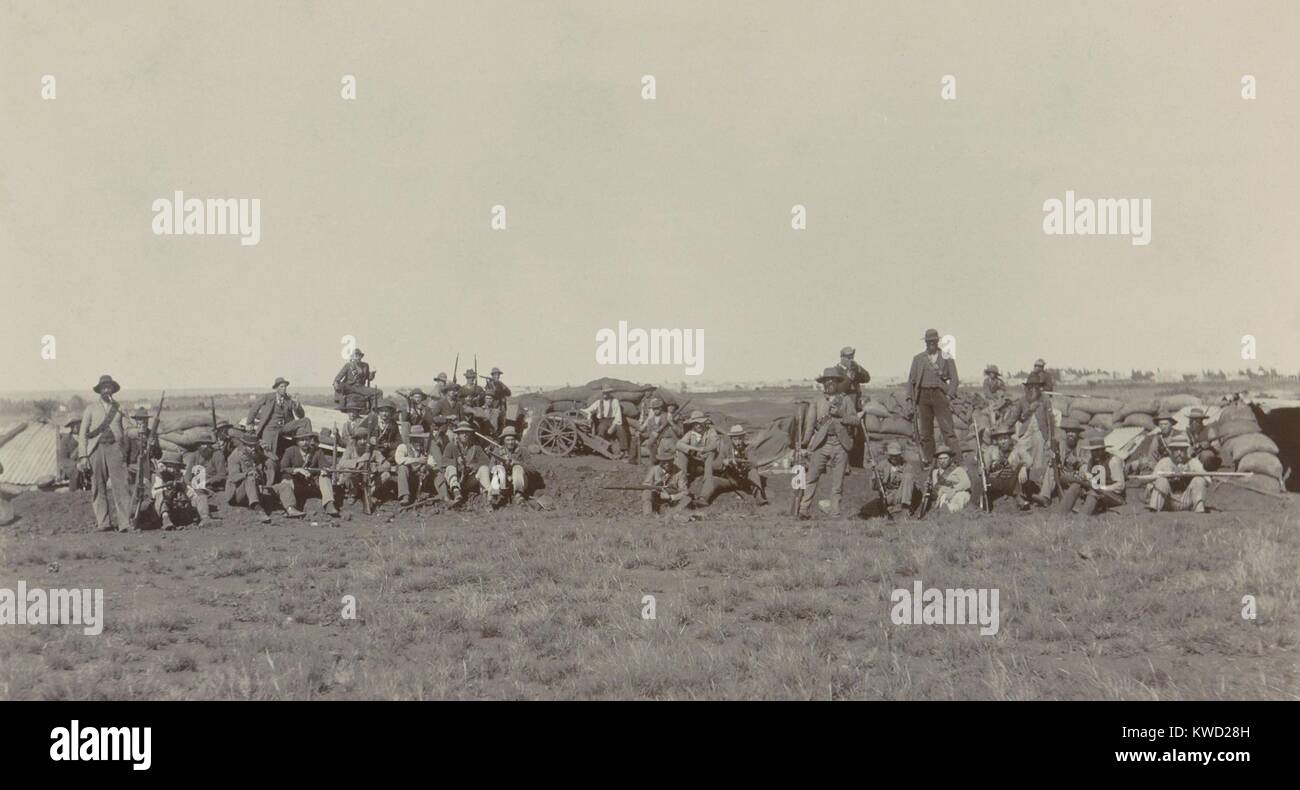 Boer Soldaten in ihren Positionen während der 217-tägigen Belagerung von Mafeking, im Burenkrieg. Von Oktober 1899 bis Mai 1900, die Buren hielt die Stadt gegen die Briten (BSLOC 2017 20 47) Stockfoto