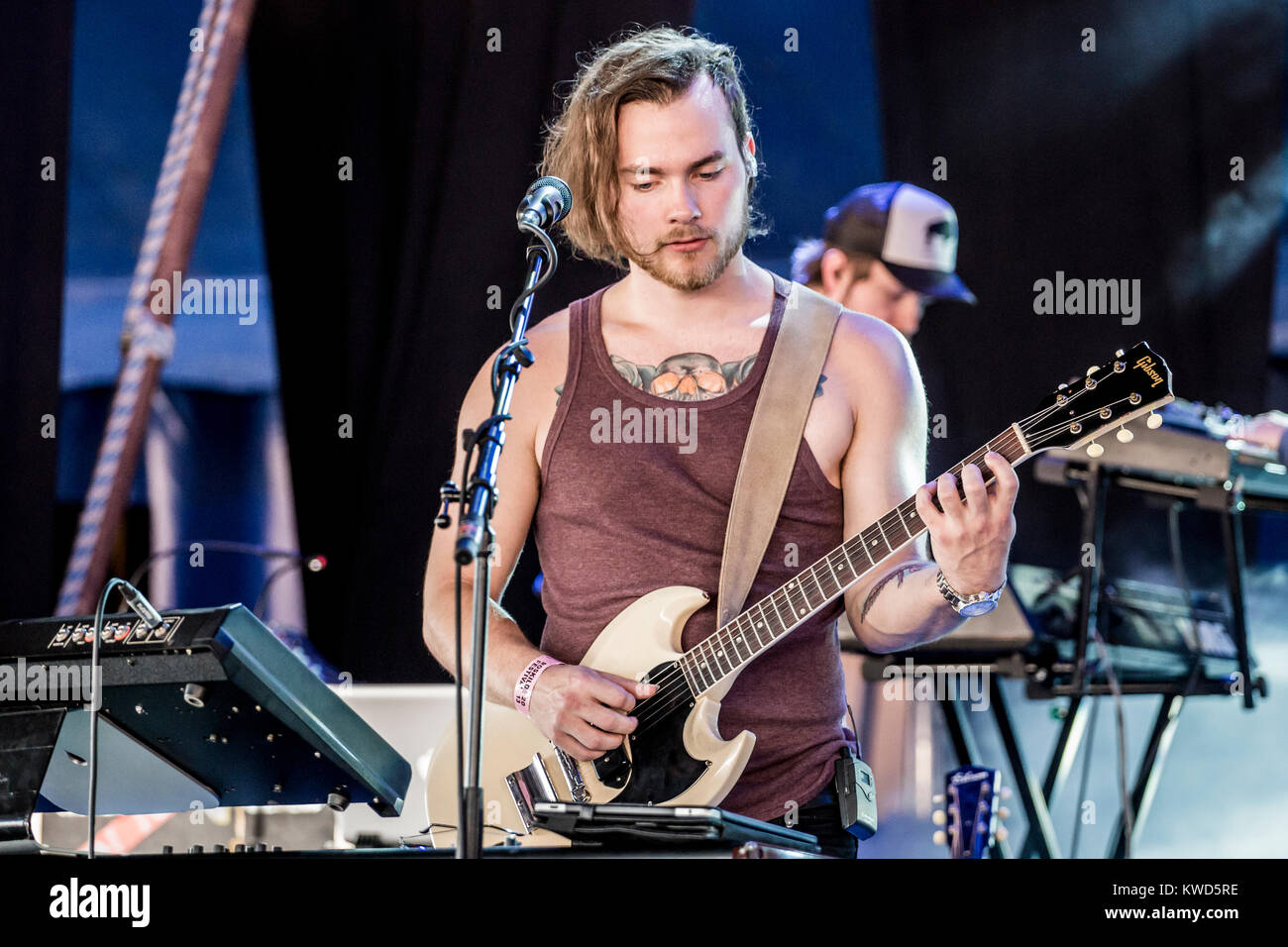 Die isländischen Musiker und Sänger und Songwriter Ásgeir Trausti führt ein Live Konzert bei den Danish Music festival Roskilde Festival 2013. Dänemark, 07.07 2013. Stockfoto