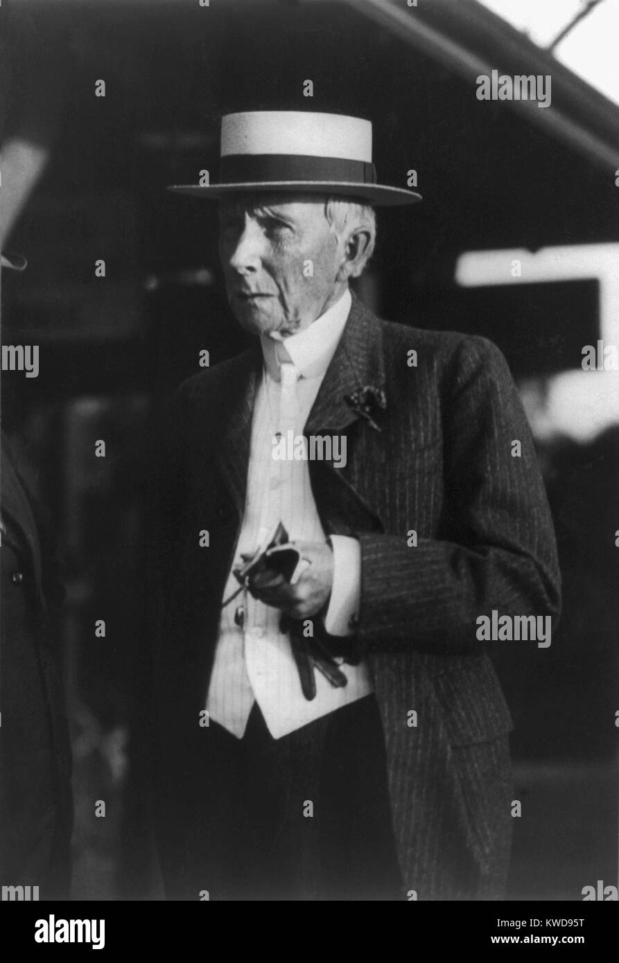 John D. Rockefeller, im Jahr 1911, während seiner 40-jährigen 'Retirement'. Er konzentrierte sich auf die Medizin, Bildung und wissenschaftliche Forschung (BSLOC 2016 8 8) Stockfoto