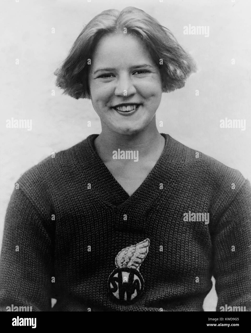 Gertrude Ederle, Champion Schwimmer, die drei Medaillen bei den Olympischen Spielen 1924 gewann. Gold für die 4 x 100 Meter Freistil und Bronze über 100 Meter Freistil und 400 Meter Freistil Rennen. (BSLOC_2015_17_133) Stockfoto