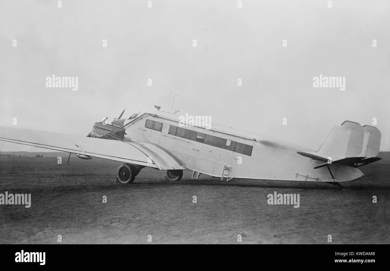 Die Junkers drei - Motor, ganzmetall Nieder- und Eindecker Passagierflugzeug wurde 1925 hergestellt. Zunächst die drei Motor Design war die Entschädigung für geringeren Stromverbrauch der Deutschen Flugzeug Motoren, durch den Vertrag von Versailles diktierten nach dem Zweiten Weltkrieg 1. In der Zeit ist war weiterhin als sicher nutzen (BSLOC 2016 10 164) Stockfoto