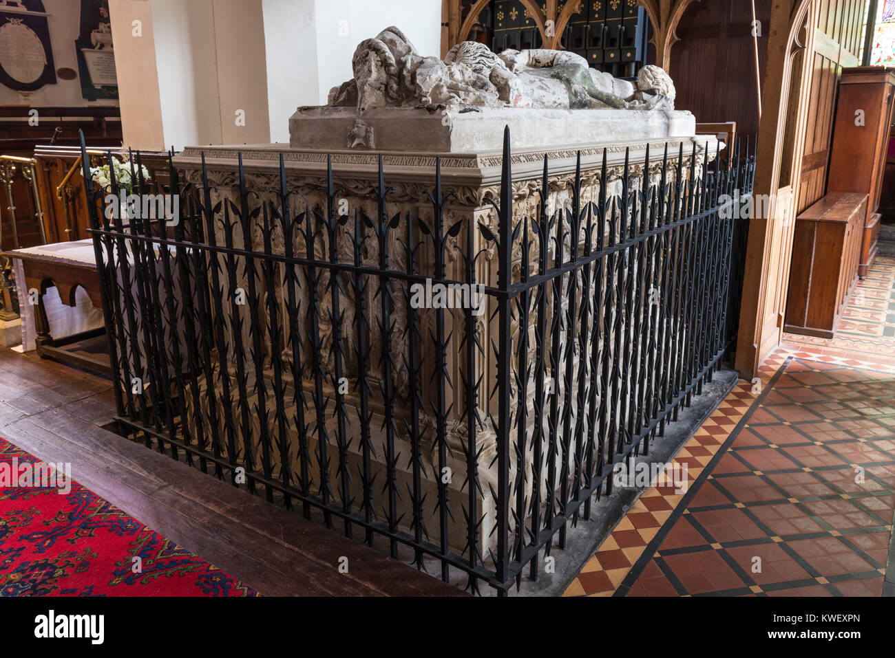 Das Grab von Sir Rhys Ap Thomas. In St. Peter's Kirche Carmarthen, Wales, UK. Stockfoto