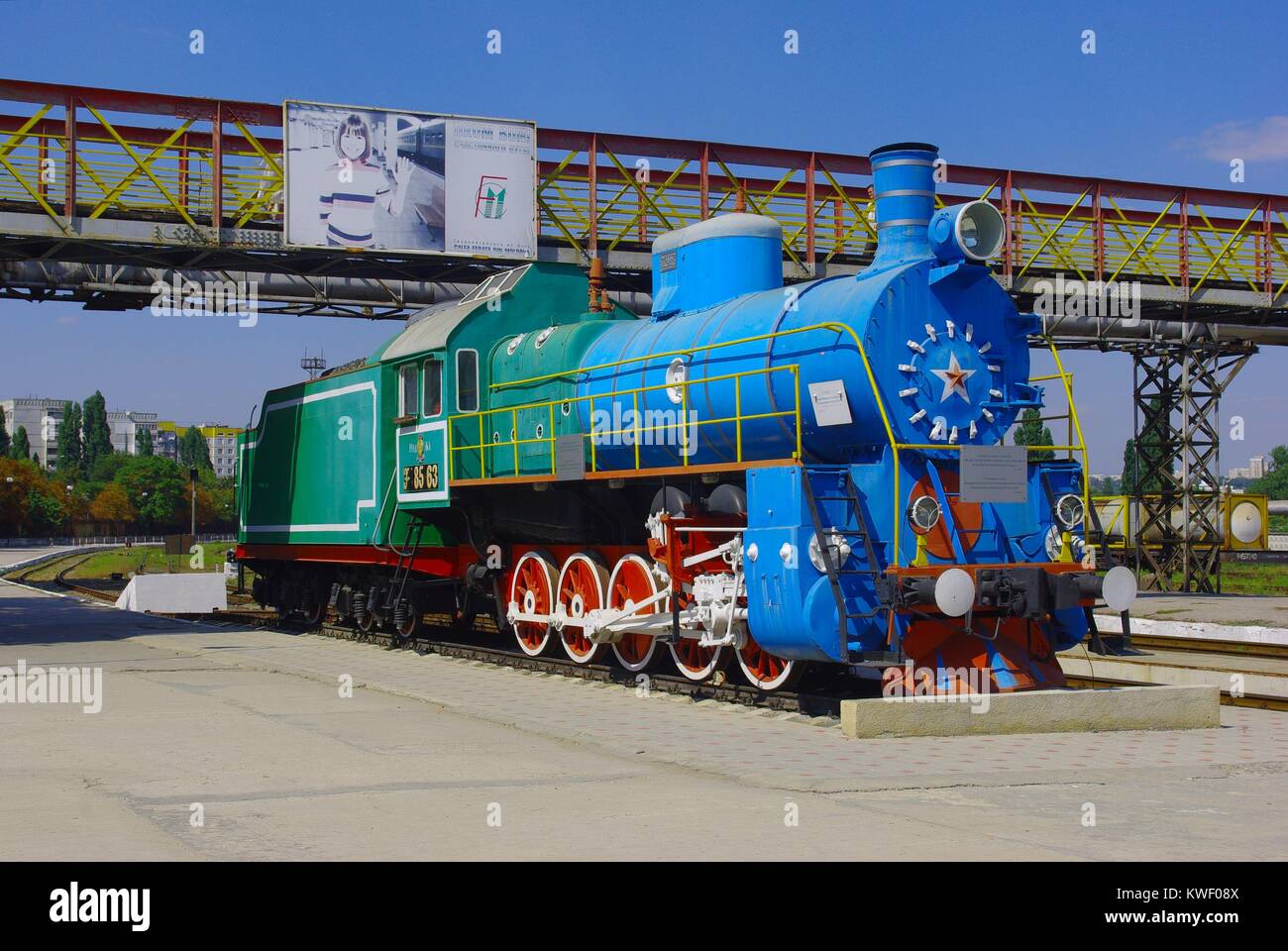 Chișinău, der Hauptstadt der Republik Moldau Eine alte Lokomotive im