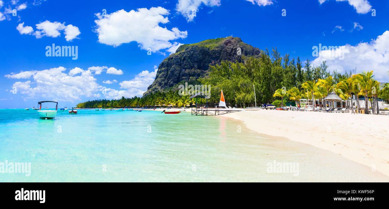 Schönen Strand von Le Morne, Mauritius, Panoramaaussicht. Stockfoto