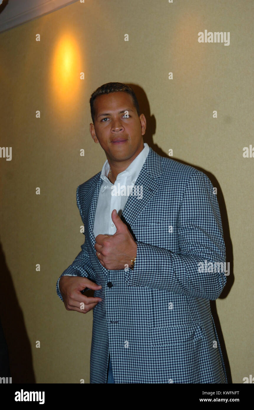 MIAMI, FL - Januar 30: Alex Rodriguez, der in der Mitte der Major League Baseball's neueste Doping Skandal ist, kann durch die New York Yankees unterbrochen werden, wenn die neuesten Behauptungen als wahr zu sein, ESPNNewYork.com berichtet. Die Yankees sind herauszufinden, wie der Vertrag des dritten Basisspieler für ungültig zu erklären, wenn er fuer schuldig, PEDs gefunden wird, wird die Website sagte. Rodriguez hat einen 10-jährigen Vertrag im Wert von $ 275 Millionen. Die Nachricht kommt nach einer Untersuchung durch einen Miami alternative Wochenzeitung, die behauptete, der Baseball höchsten bezahlten Star war unter den grossen leaguers in den Aufzeichnungen eines Florida clin aufgeführt Stockfoto